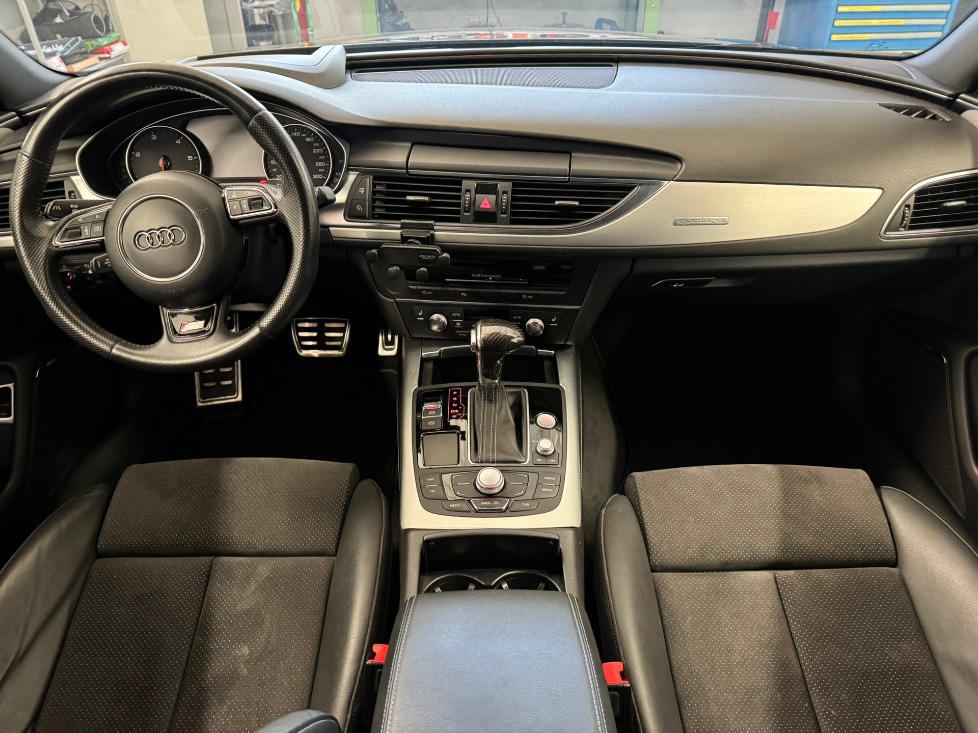 AUDI A6 Avant 3.0 TDI V6 S Line quattro S-tronic-image-6
