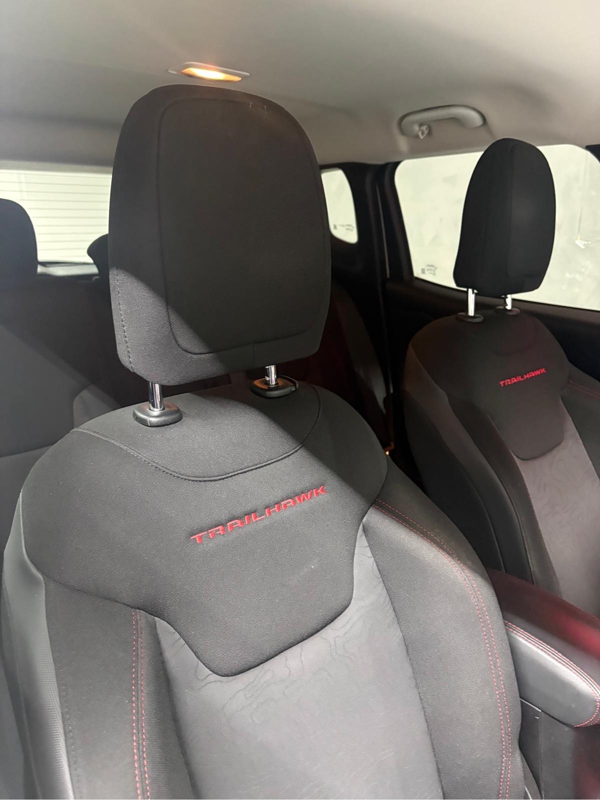 JEEP Renegade 2.0 CRD Trailhawk AWD + Low Range 9ATX-image-12