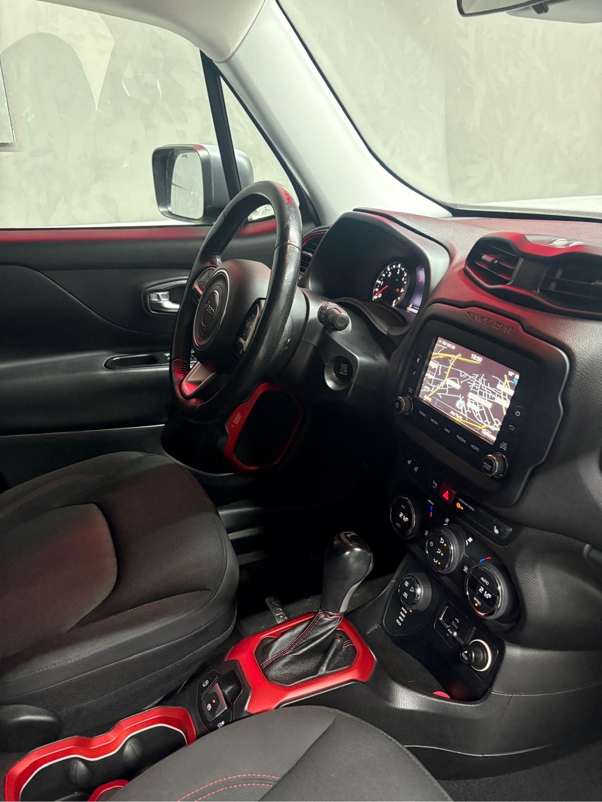 JEEP Renegade 2.0 CRD Trailhawk AWD + Low Range 9ATX-image-8