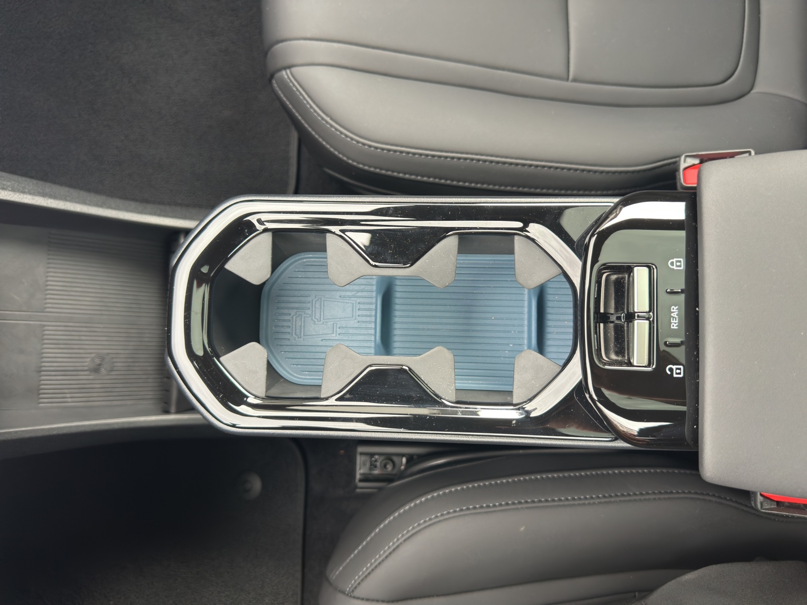 VOLVO EX30 E60 Twin Ultra Performance AWD-image-20