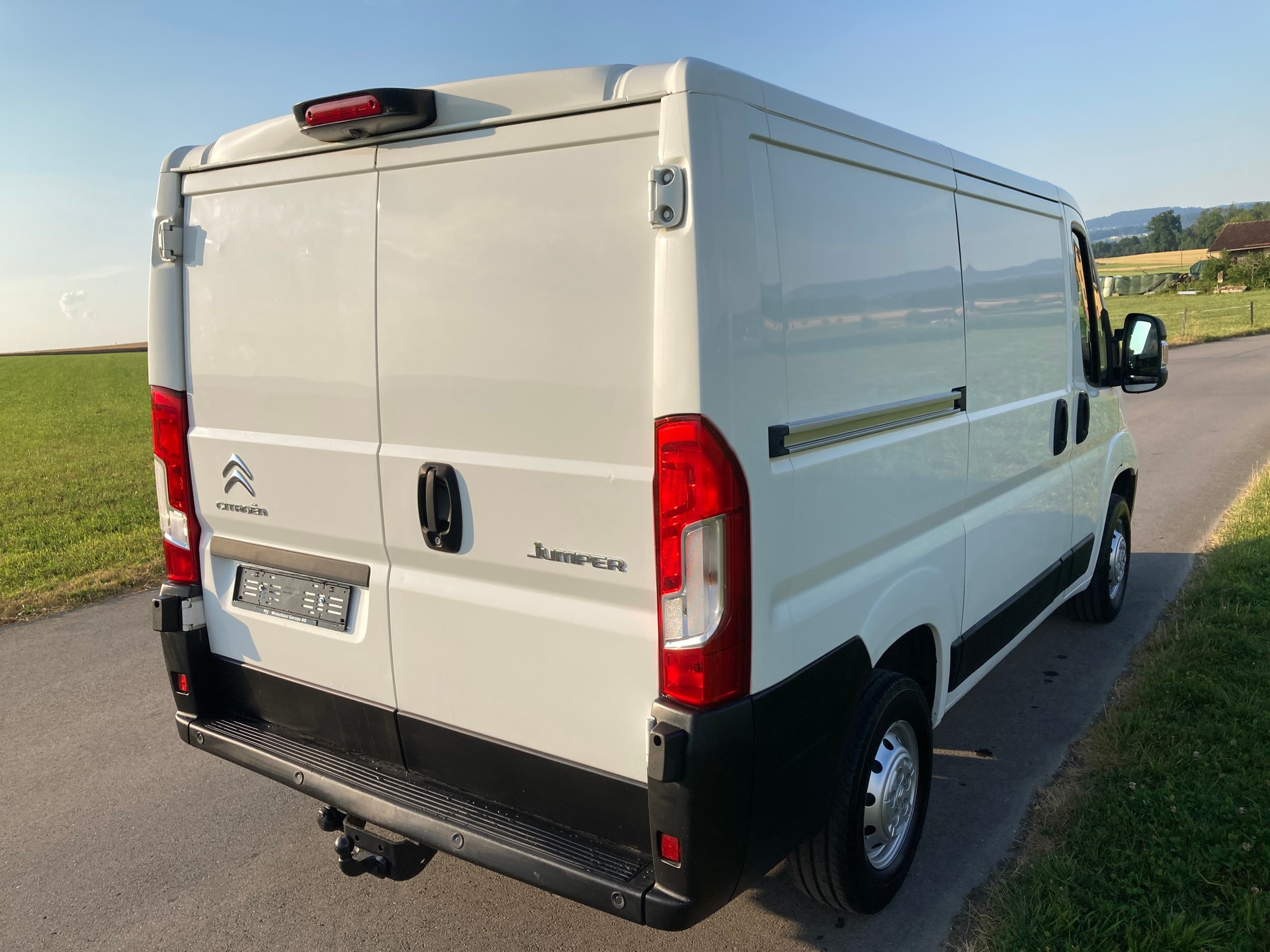 CITROEN Jumper 33 2.0 BlueHDi 130 Confort L1H1 **Anhängerkupplung 2'500KG**Nutzlast 1'261KG**-image-2