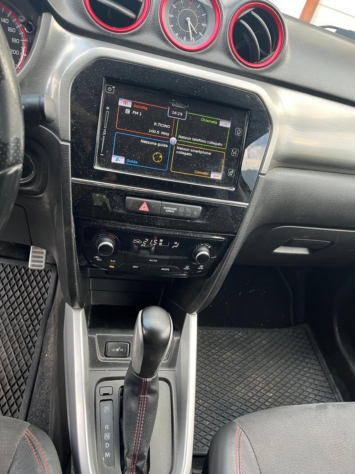 SUZUKI Vitara 1.4 Boosterjet Sergio Cellano Top Autom.-image-6