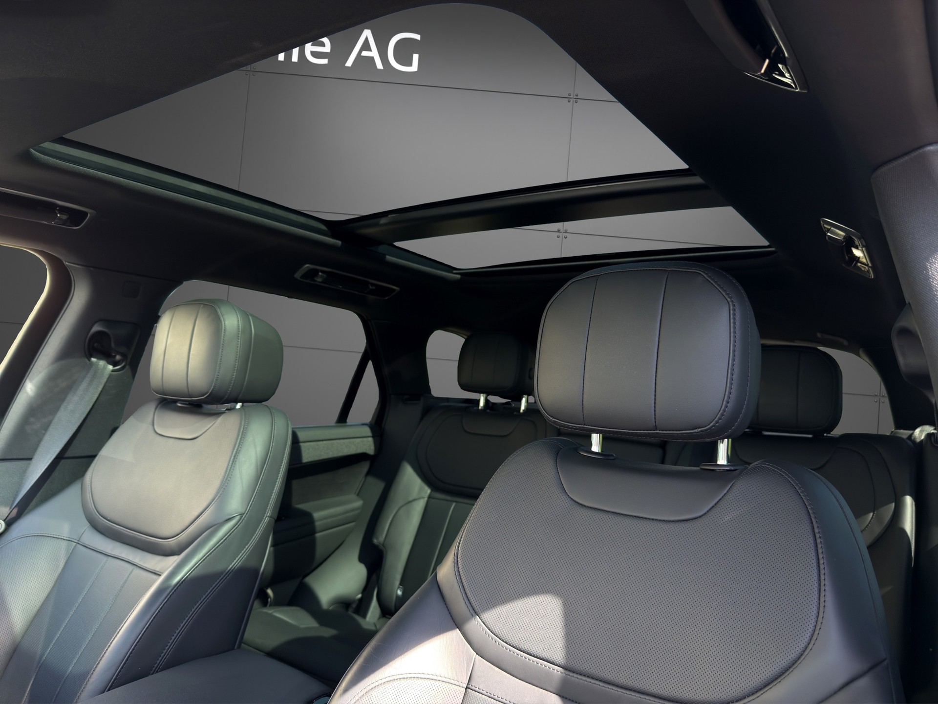 LAND ROVER Range Rover Sport D300 3.0 TD6 MHEV Dynamic SE Automatic-image-6