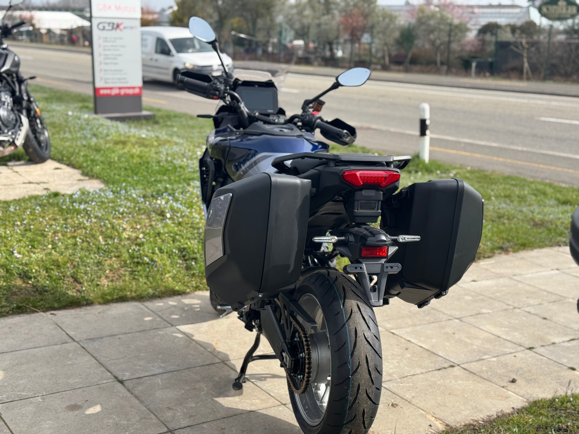 YAMAHA Tracer 9 GT+-showroom-element-2