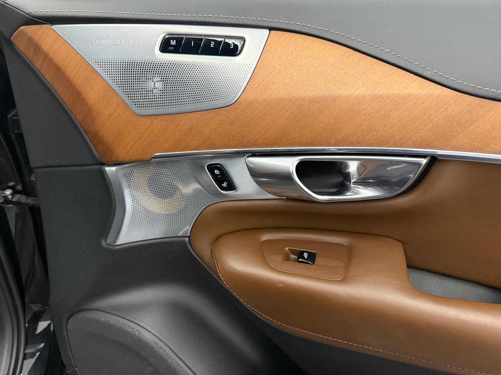 VOLVO XC90 2.0 D5 Inscription 7P. AWD-image-29