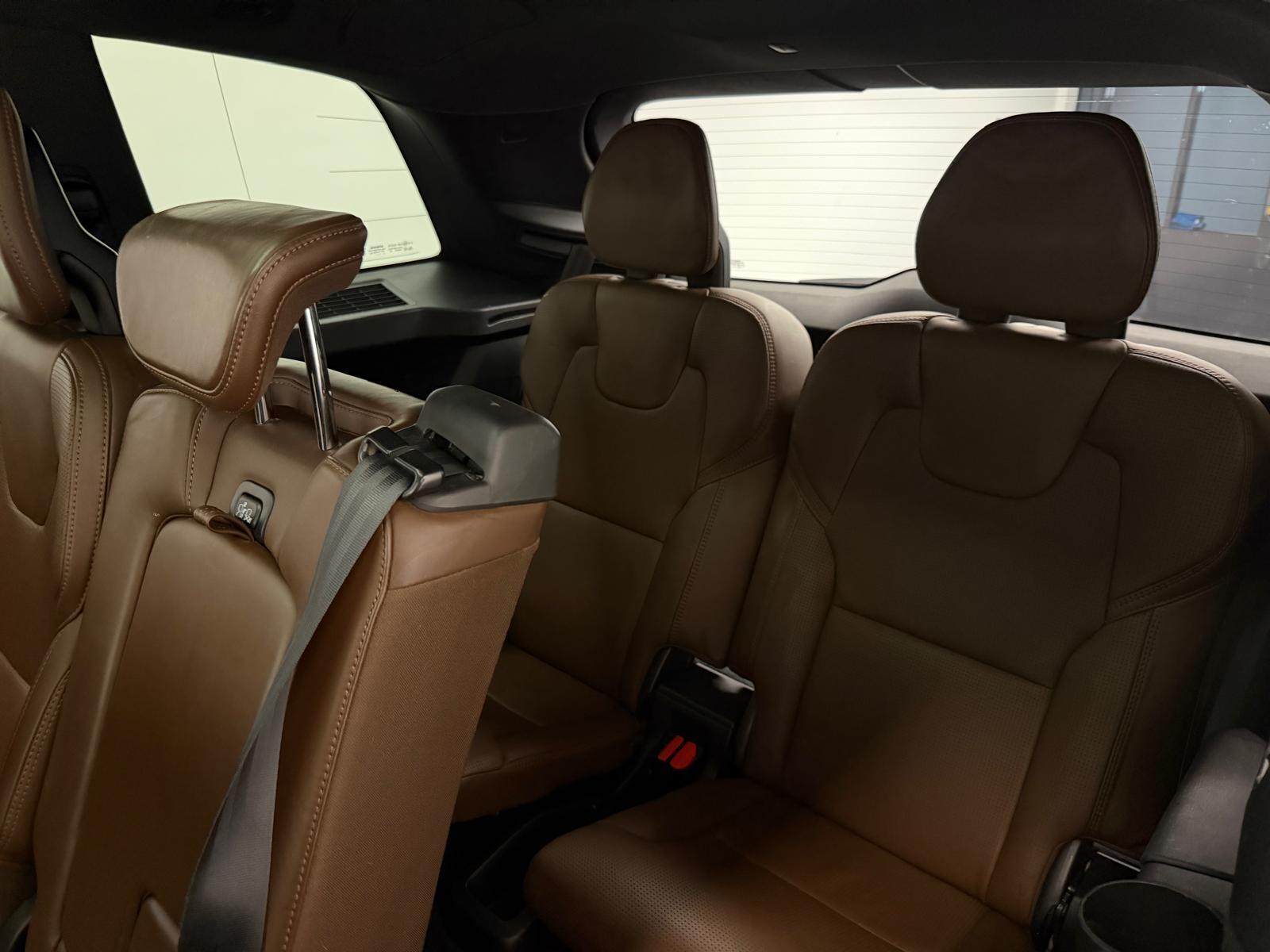 VOLVO XC90 2.0 D5 Inscription 7P. AWD-image-15