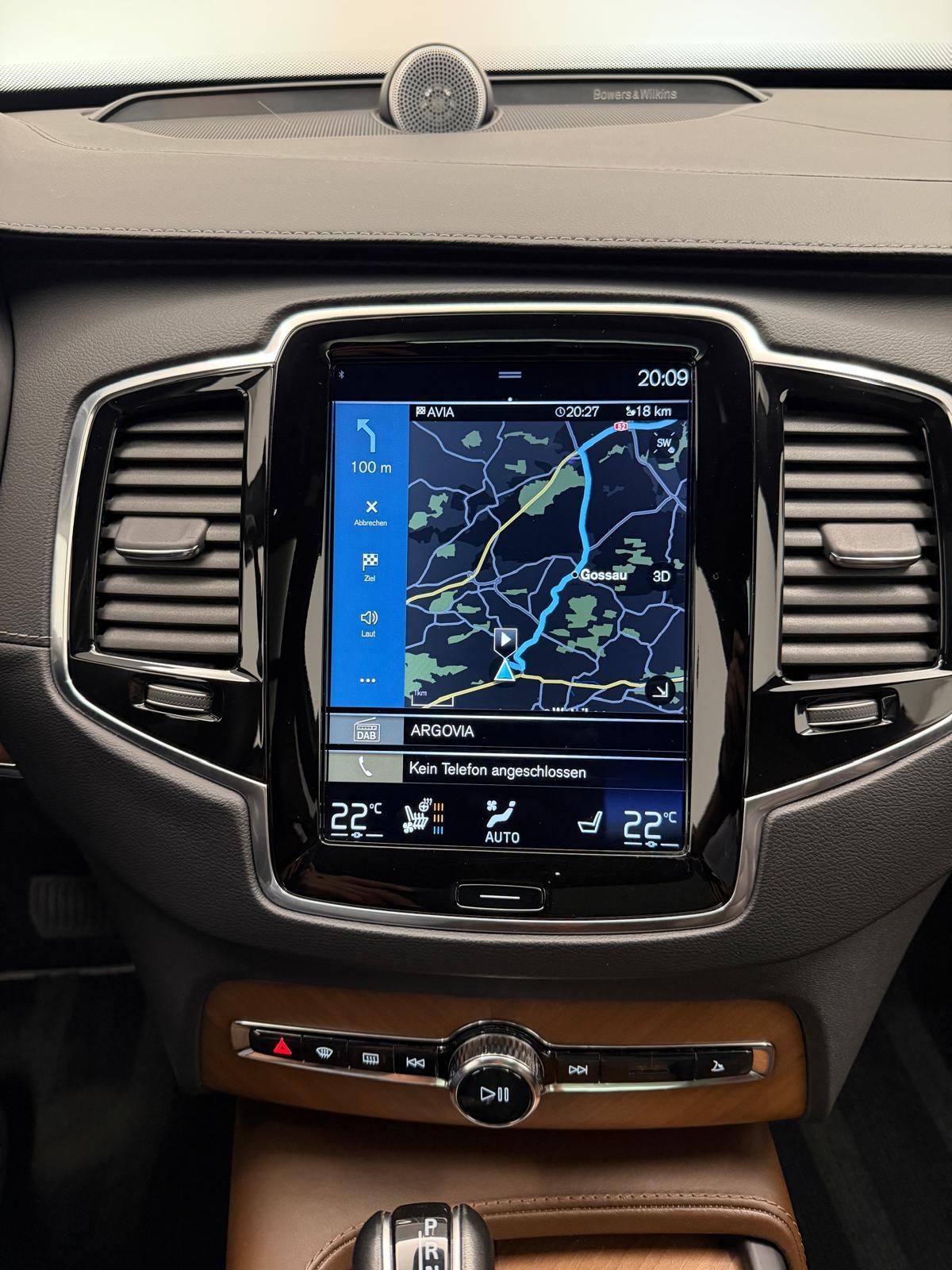 VOLVO XC90 2.0 D5 Inscription 7P. AWD-image-24