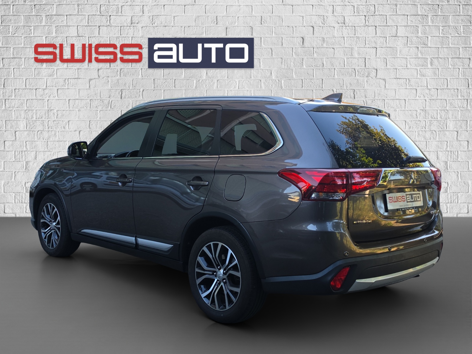 MITSUBISHI Outlander 2.2 DID Diamond 4WD Automatic-image-6