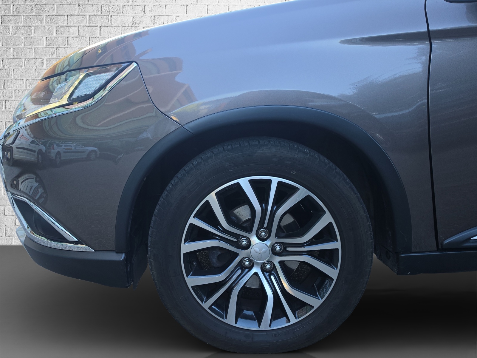 MITSUBISHI Outlander 2.2 DID Diamond 4WD Automatic-image-19