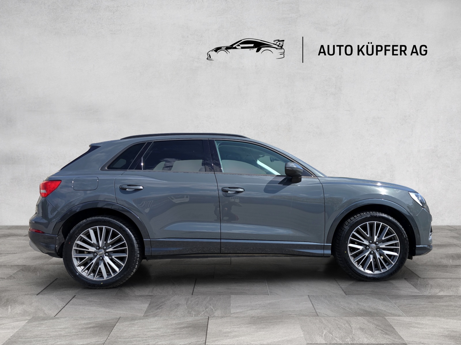 AUDI Q3 35 TFSI advanced S-tronic +AHK 1.8t-image-3
