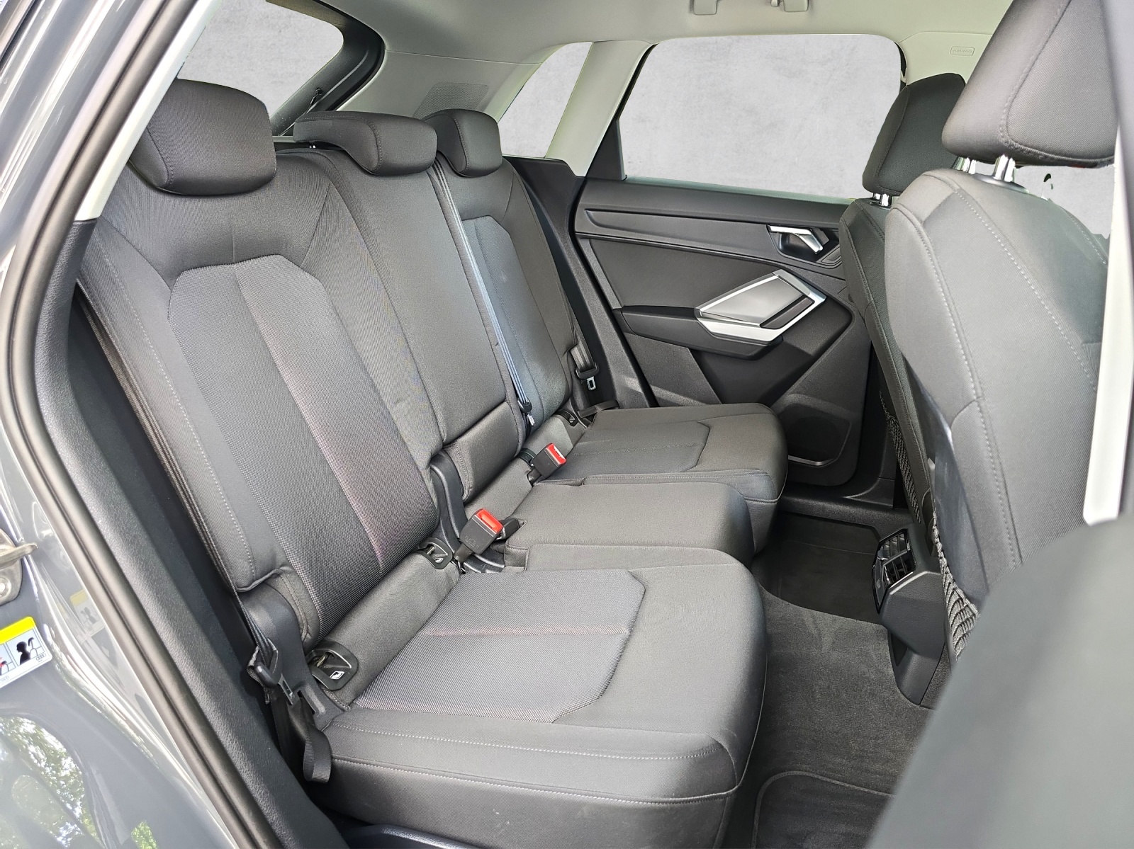 AUDI Q3 35 TFSI advanced S-tronic +AHK 1.8t-image-11