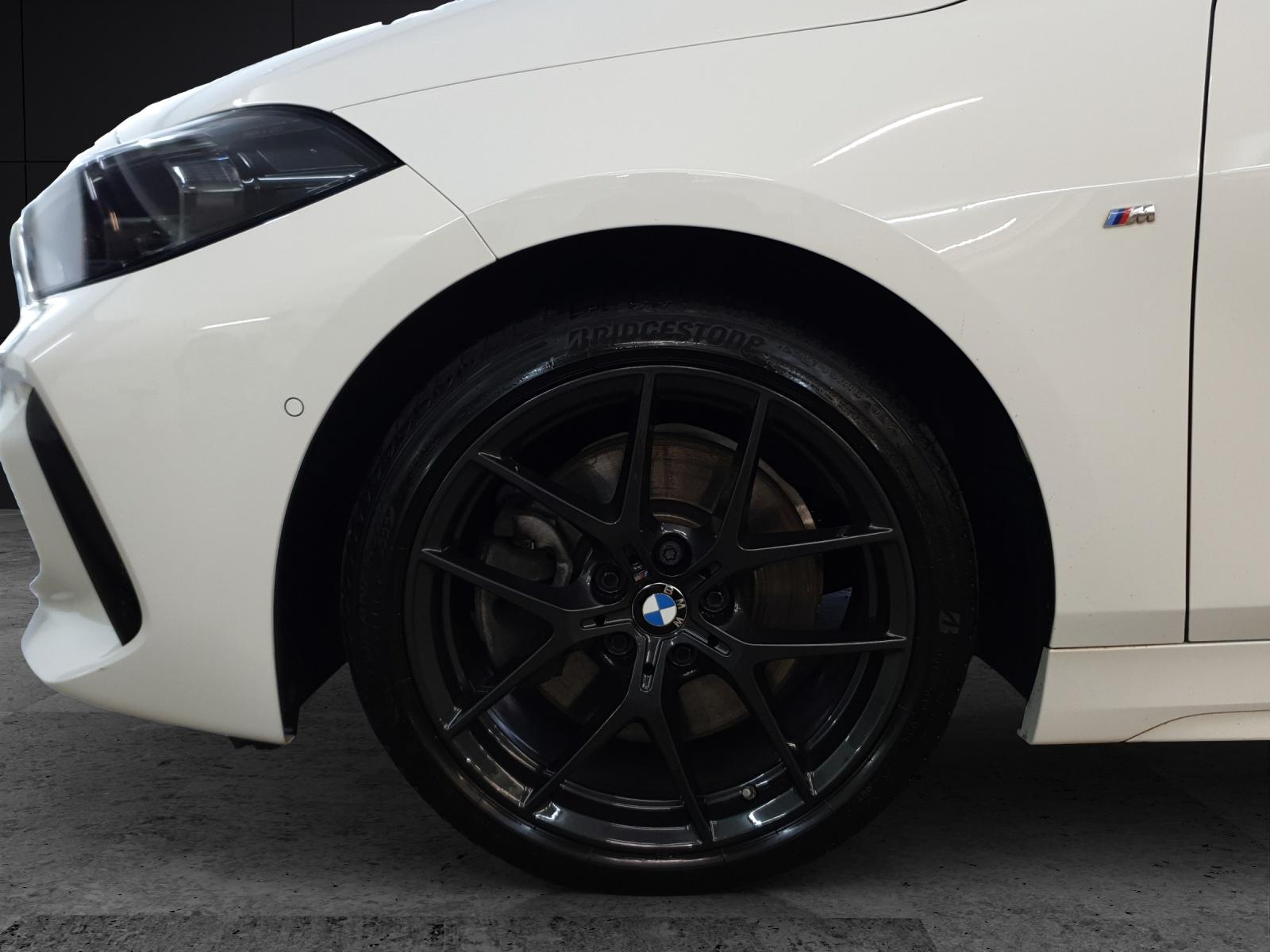 BMW 1er Reihe 120d xDrive-image-8