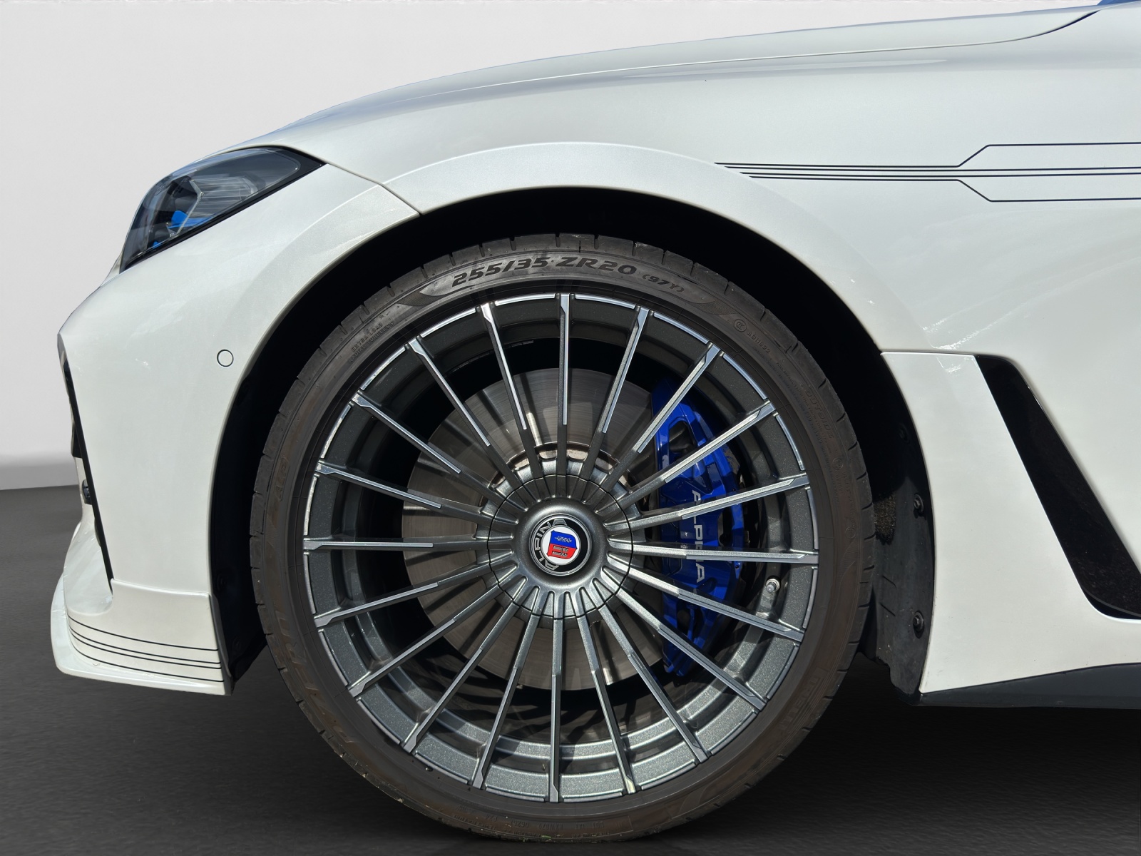 BMW-ALPINA B4 Gran Coupé 3.0 xDrive S-Tronic-image-17