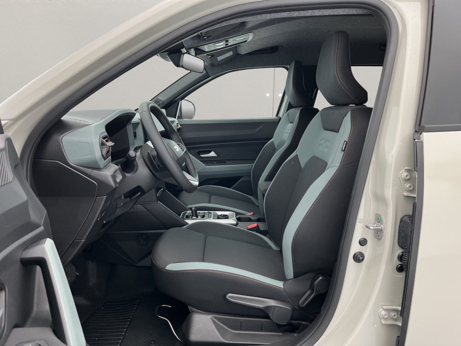 DACIA Duster 1.2 Hybrid Extreme 4WD-image-6