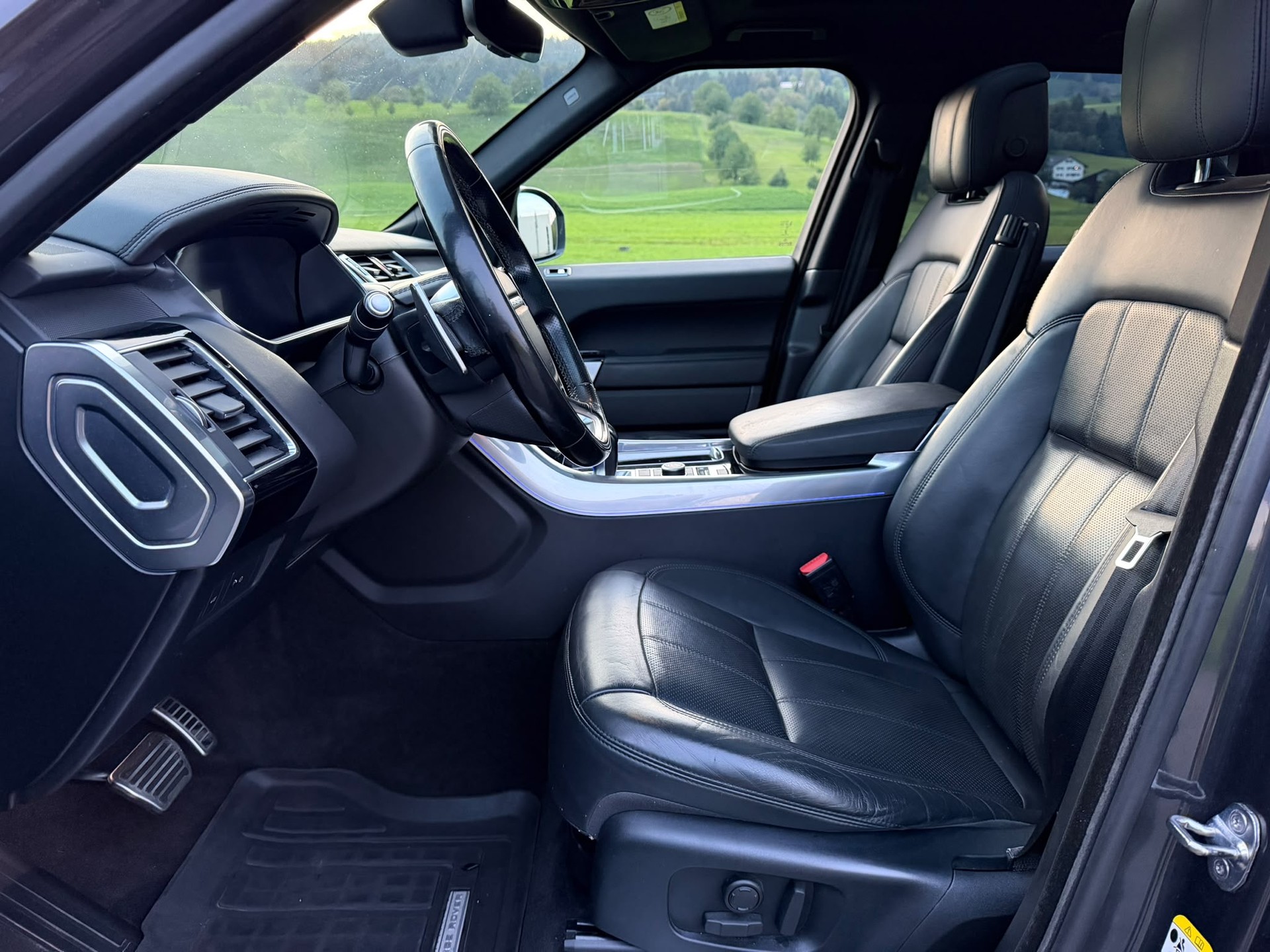 LAND ROVER Range Rover Sport 4.4 SDV8 HSE Automatic-image-7