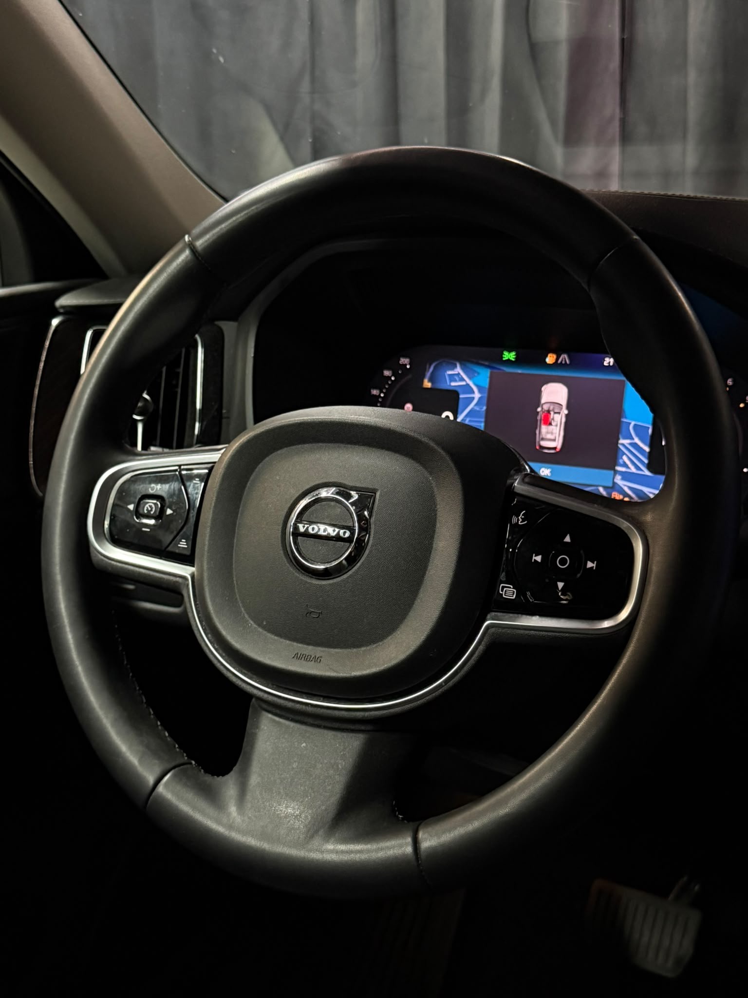VOLVO XC60 B5 Diesel Mild Hybrid AWD Inscription Geartronic-image-16