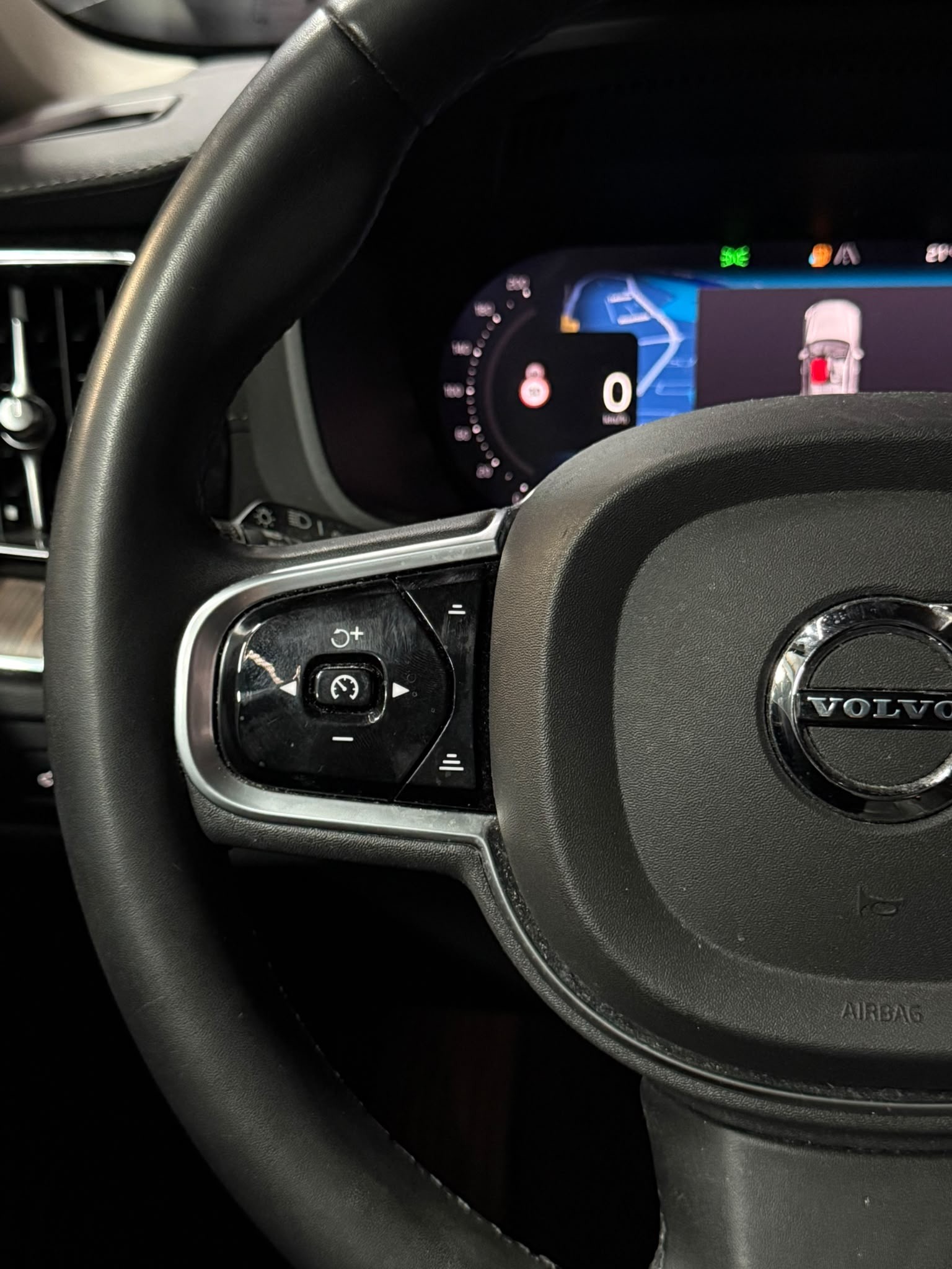 VOLVO XC60 B5 Diesel Mild Hybrid AWD Inscription Geartronic-image-17