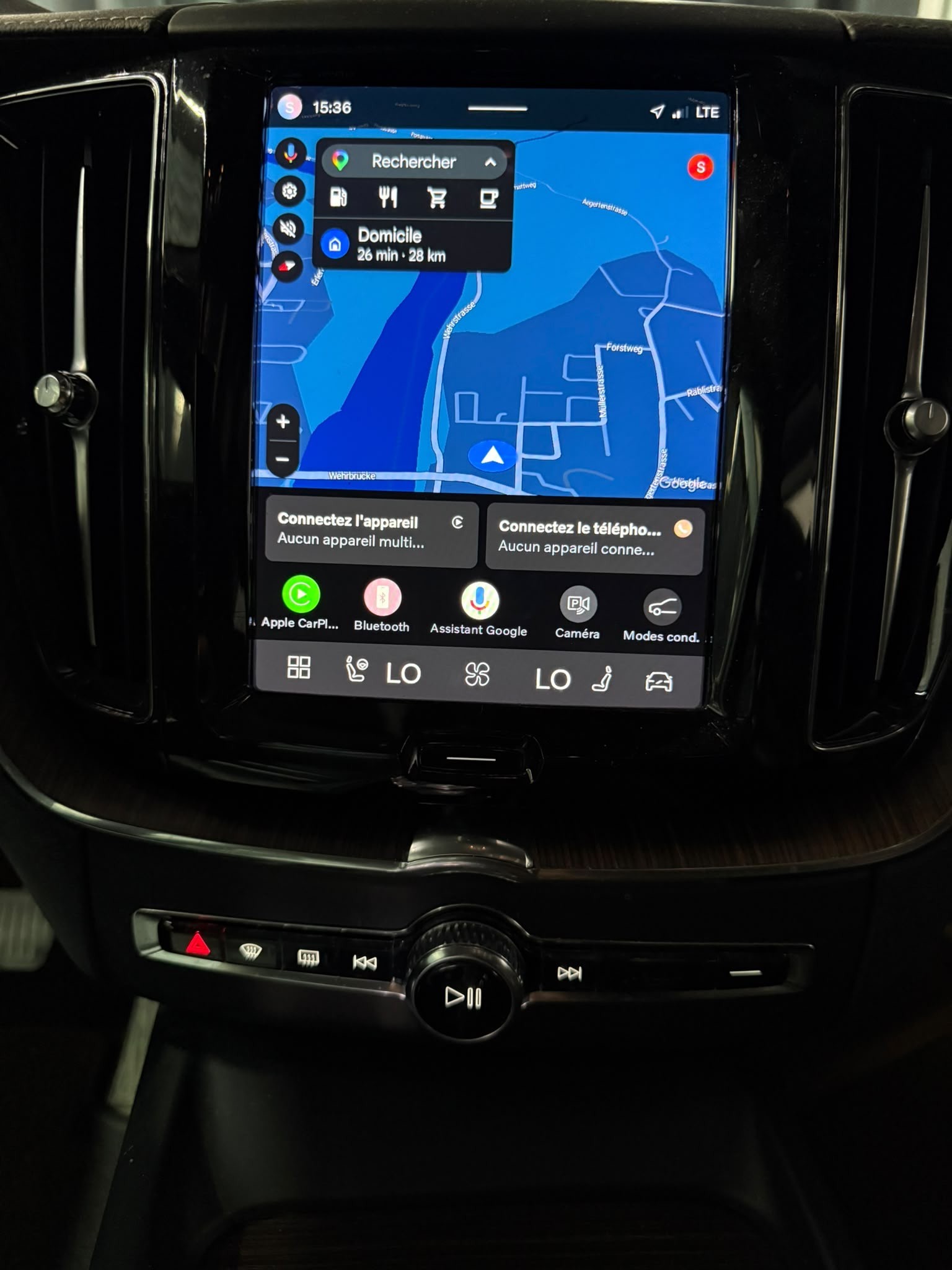 VOLVO XC60 B5 Diesel Mild Hybrid AWD Inscription Geartronic-image-18