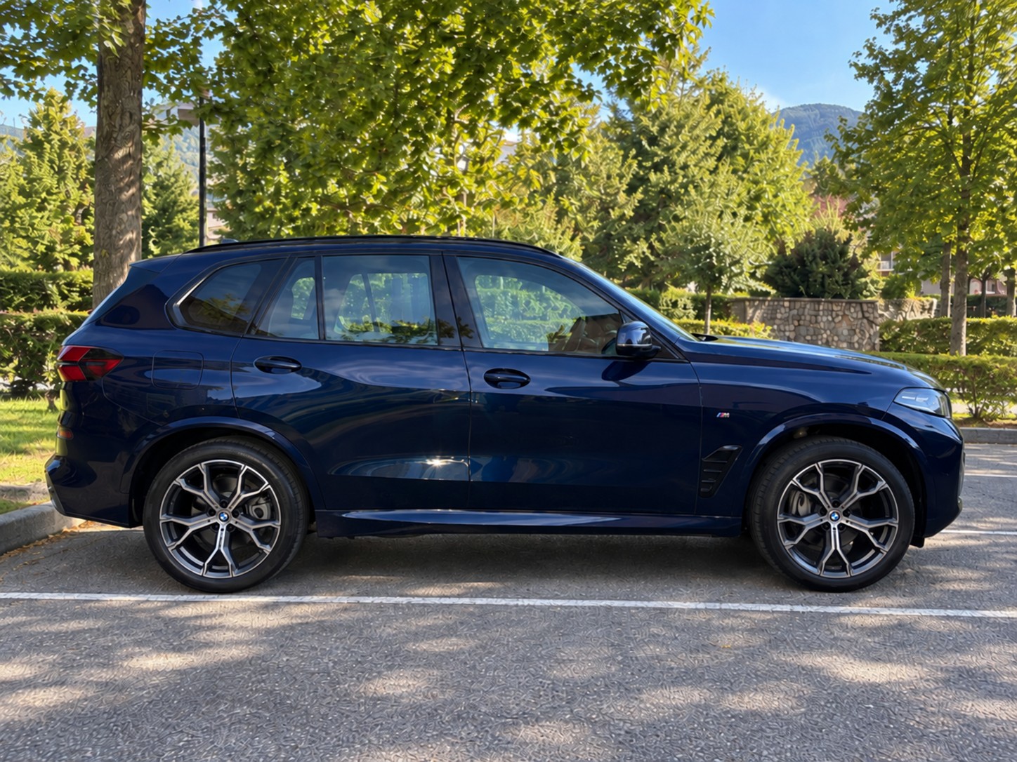 BMW xDrive 50e M Sport Pro Steptronic-image-0