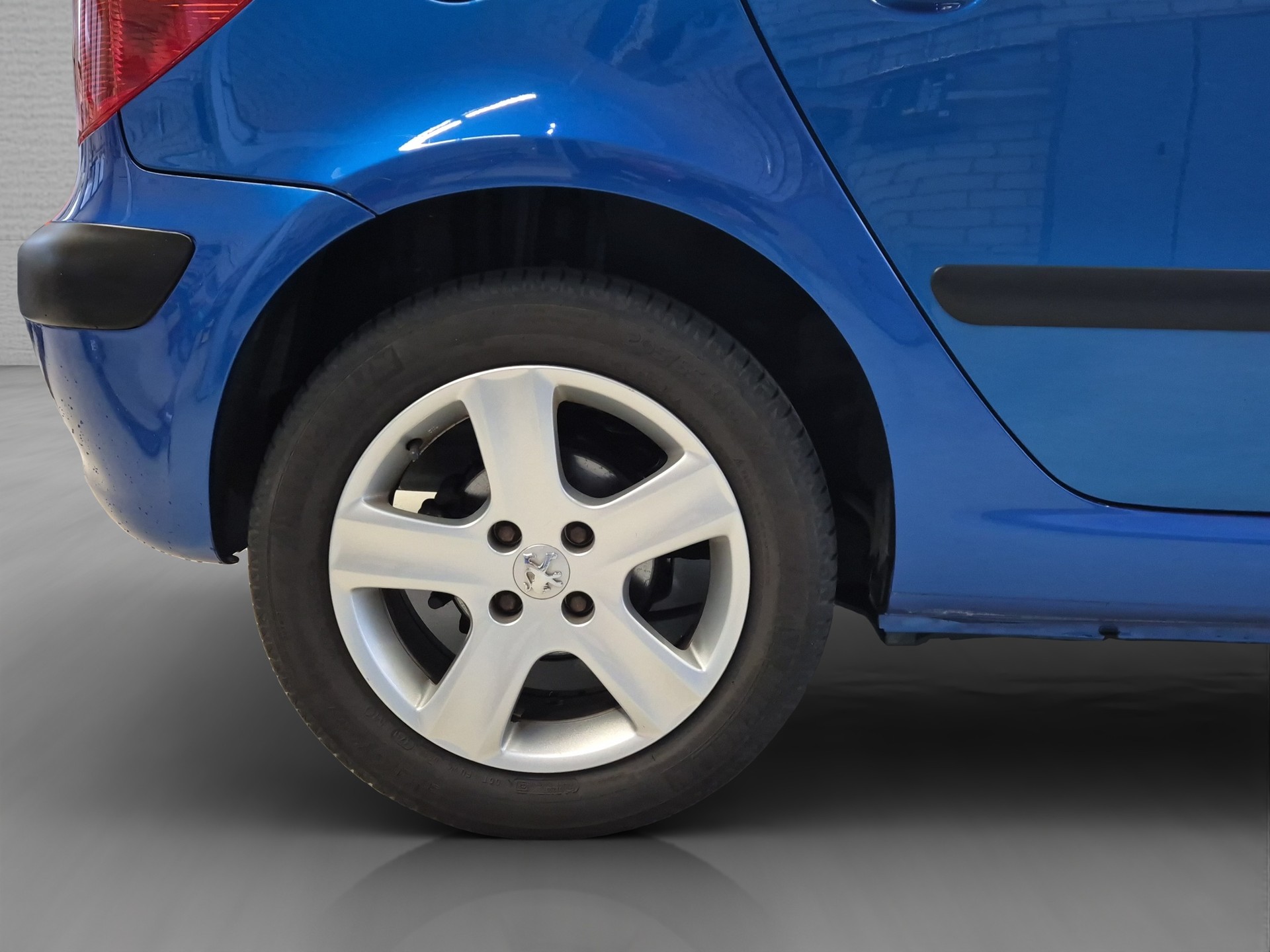PEUGEOT 307 2.0 16V XS Automat-image-11