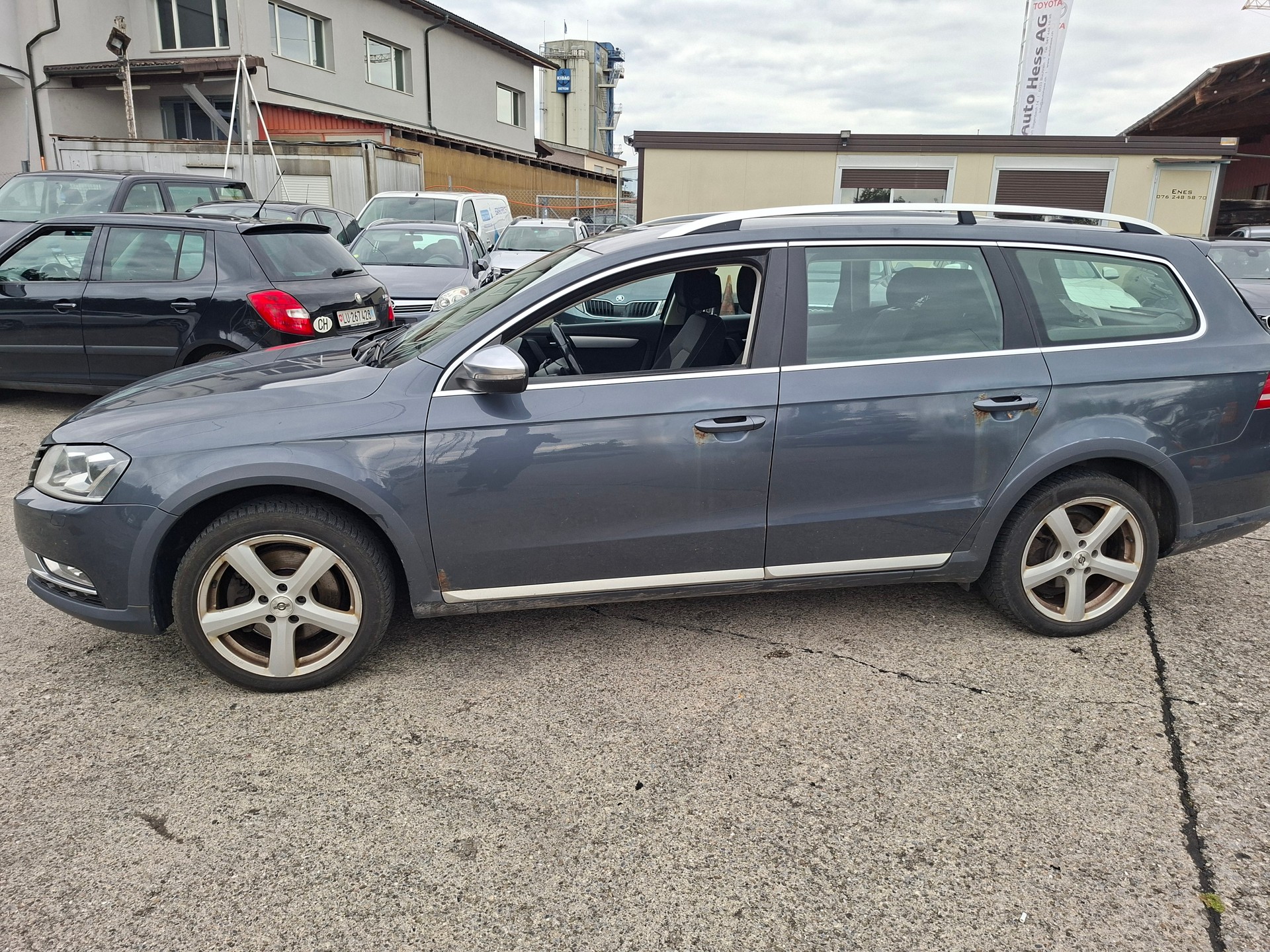 VW Passat Alltrack 2.0 TDI BMT 4Motion DSG-image-7