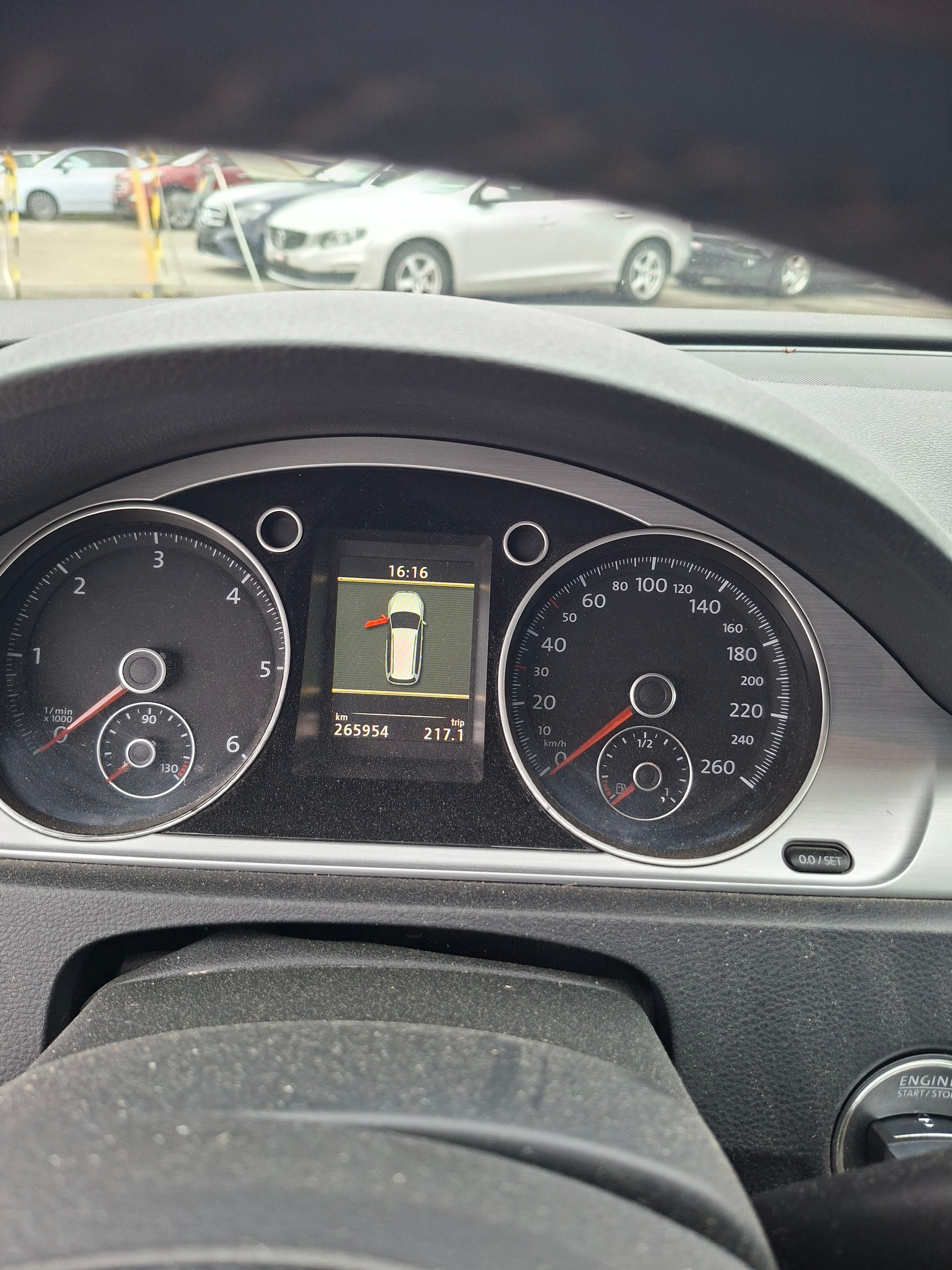 VW Passat Alltrack 2.0 TDI BMT 4Motion DSG-image-3
