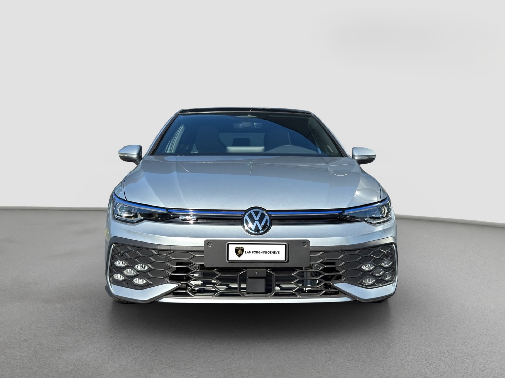 VW Golf 1.5 TSI PHEV GTE-image-4