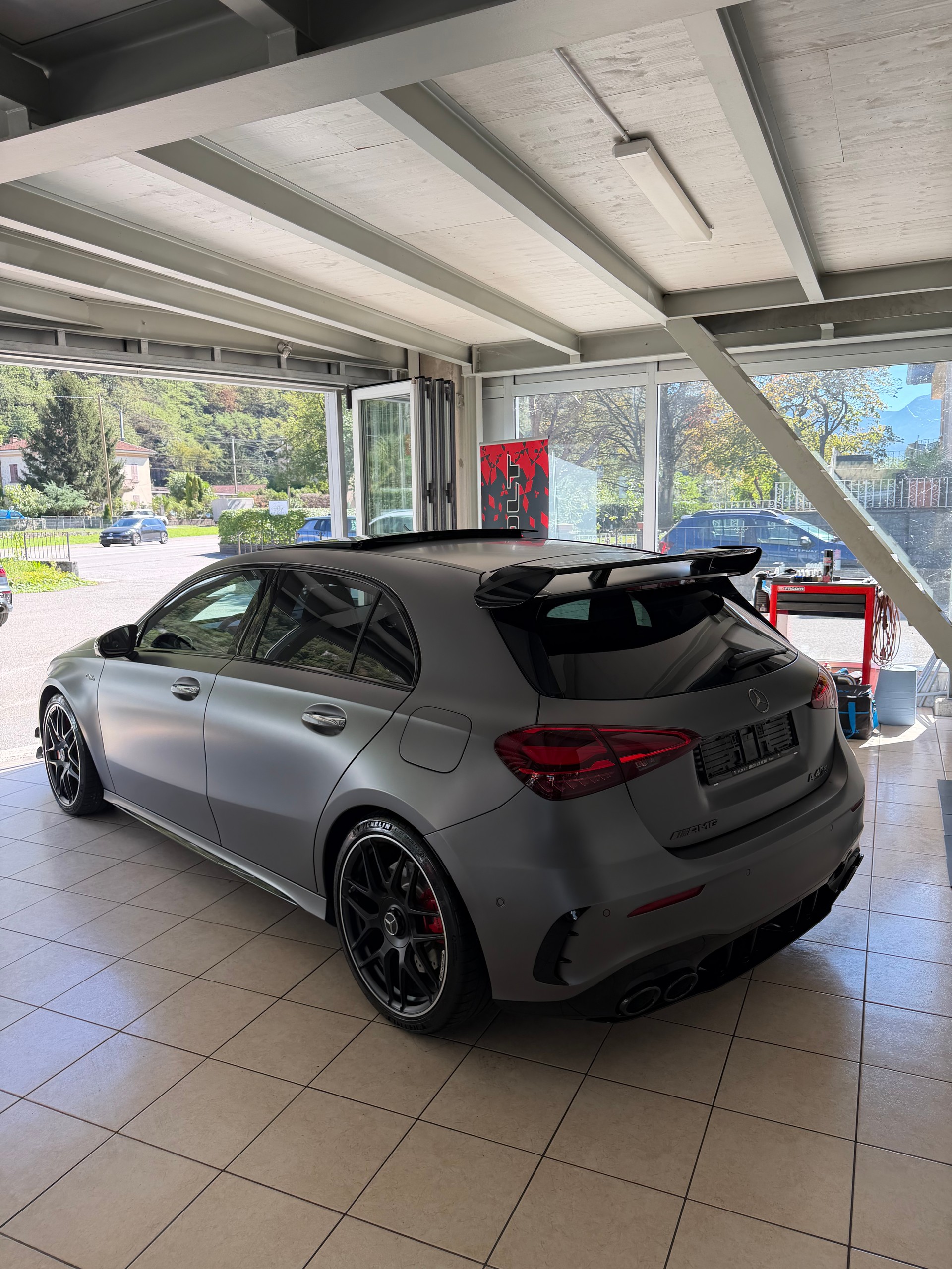 MERCEDES-BENZ A 45 S AMG 4Matic+ Speedshift-image-4