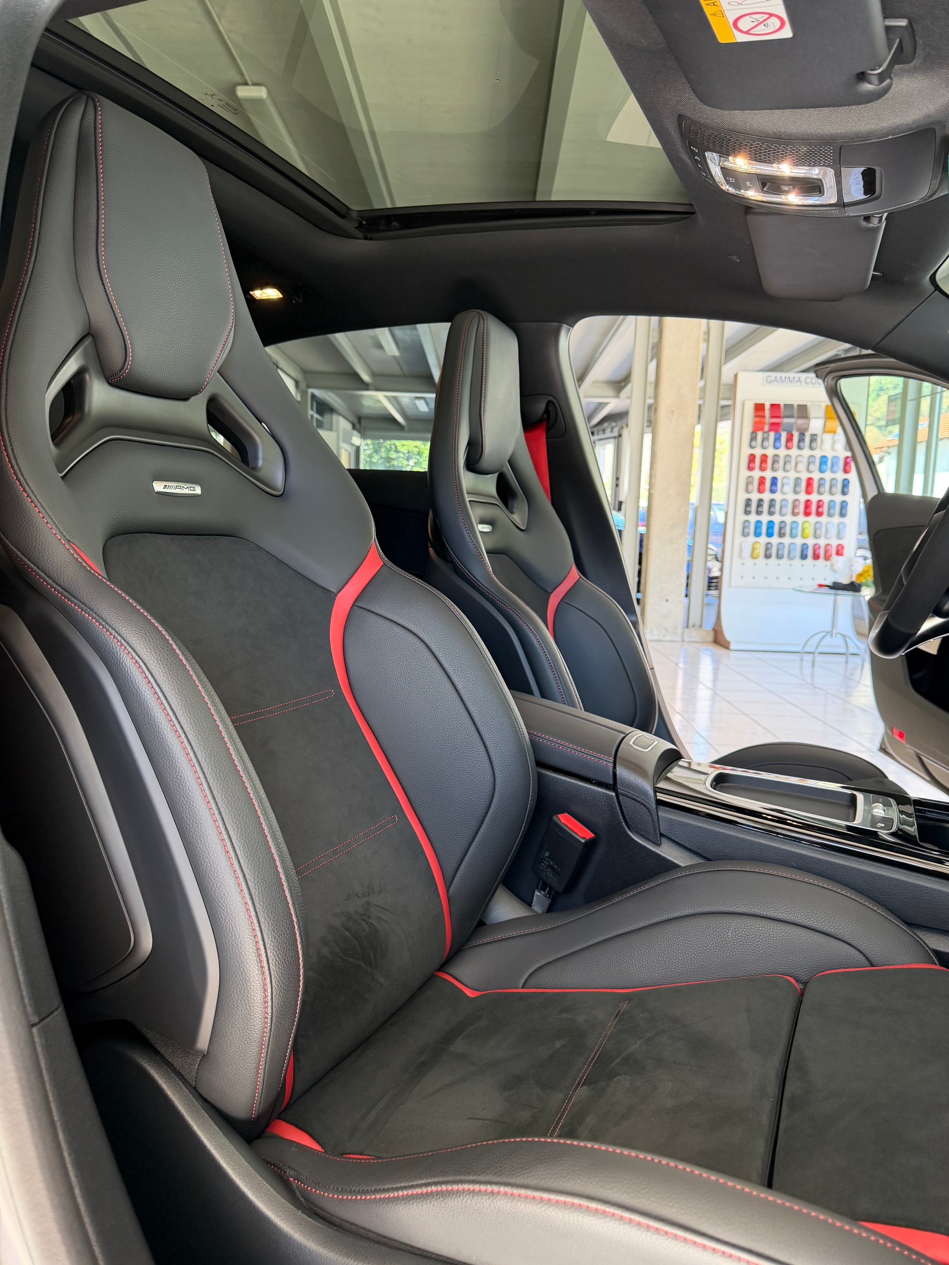 MERCEDES-BENZ A 45 S AMG 4Matic+ Speedshift-image-11