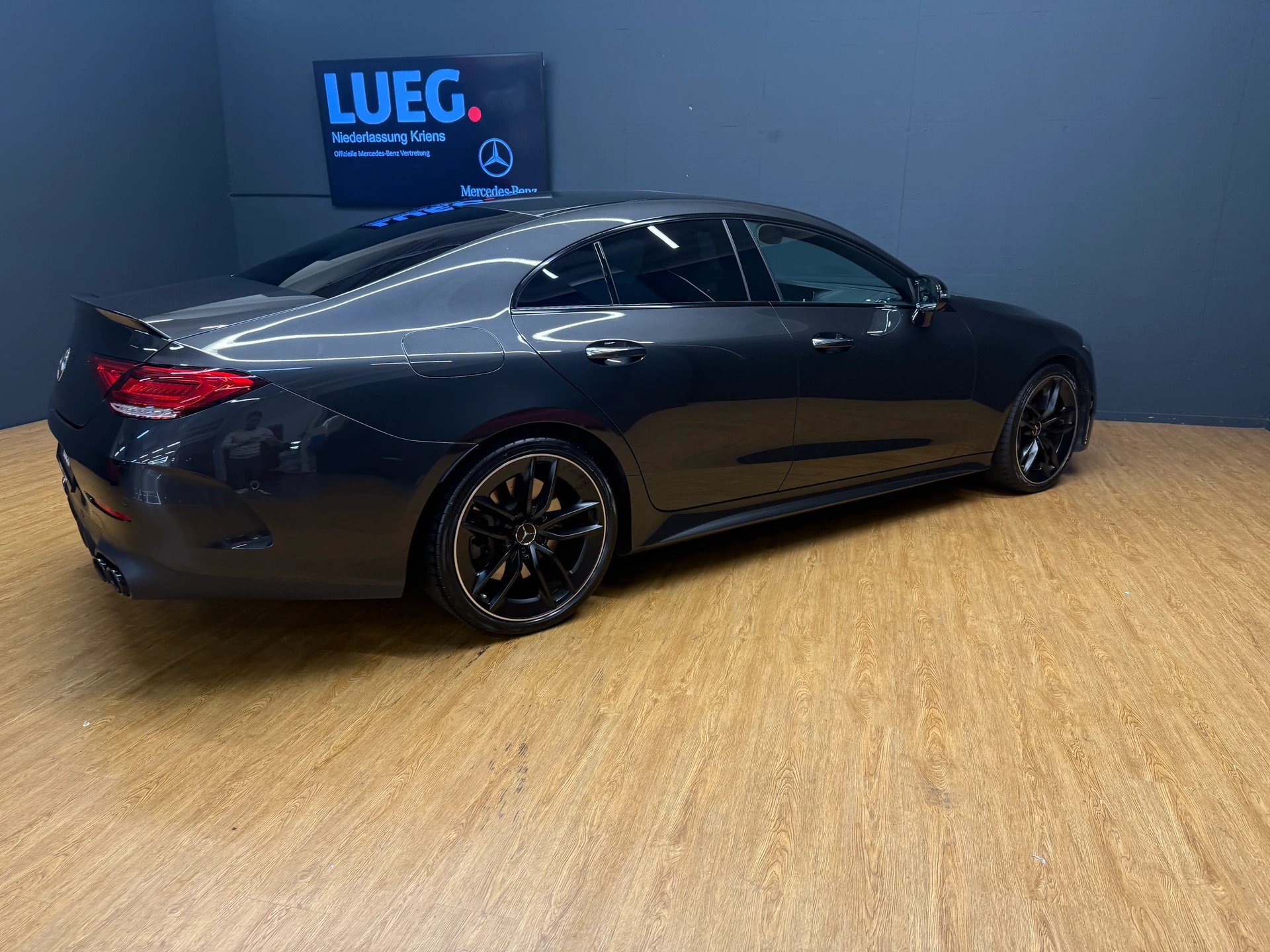 MERCEDES-BENZ CLS 53 4M+ AMG / DISTRONIC / 360 Grad Kamera-image-7