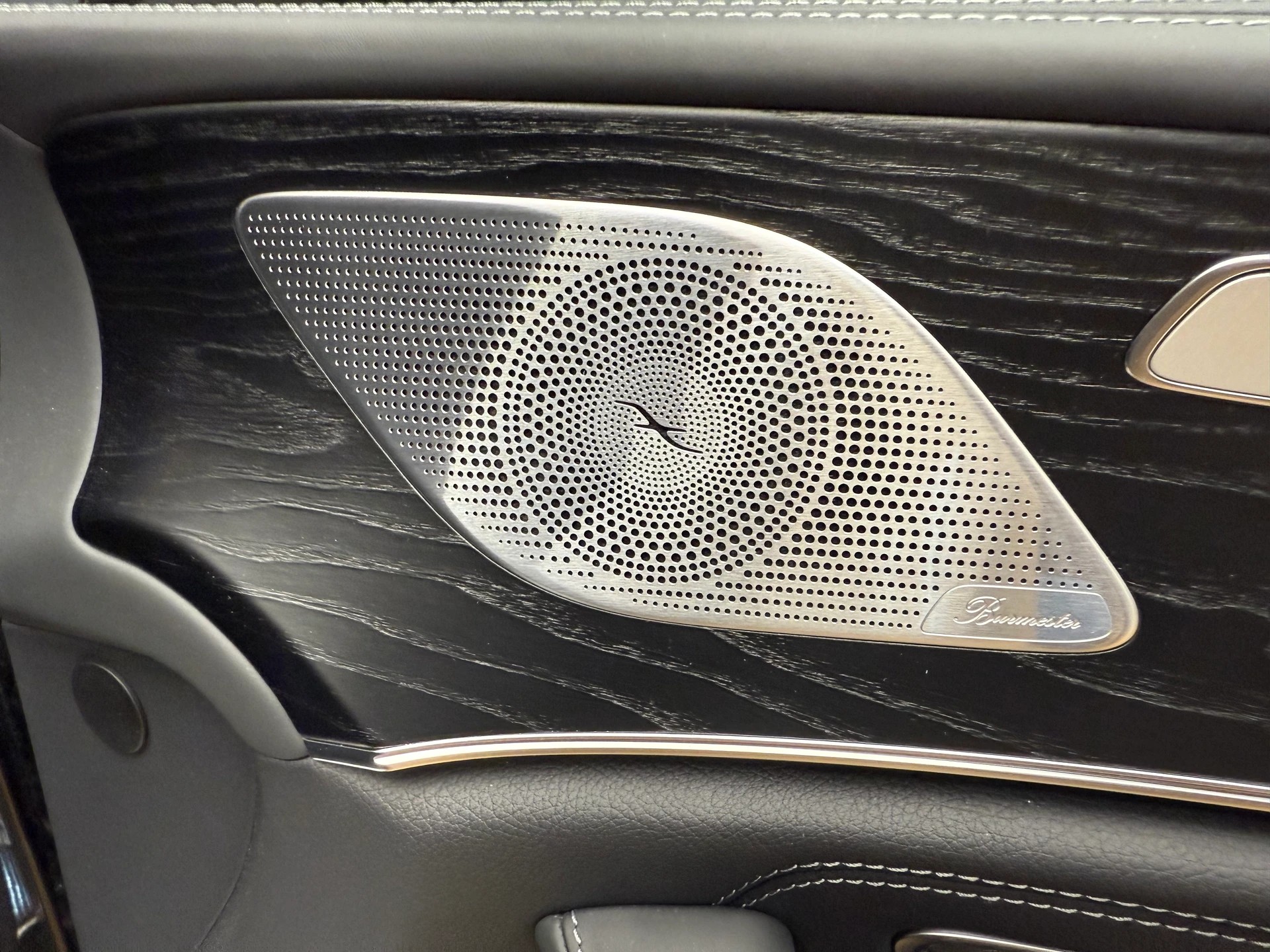 MERCEDES-BENZ CLS 53 4M+ AMG / DISTRONIC / 360 Grad Kamera-image-12