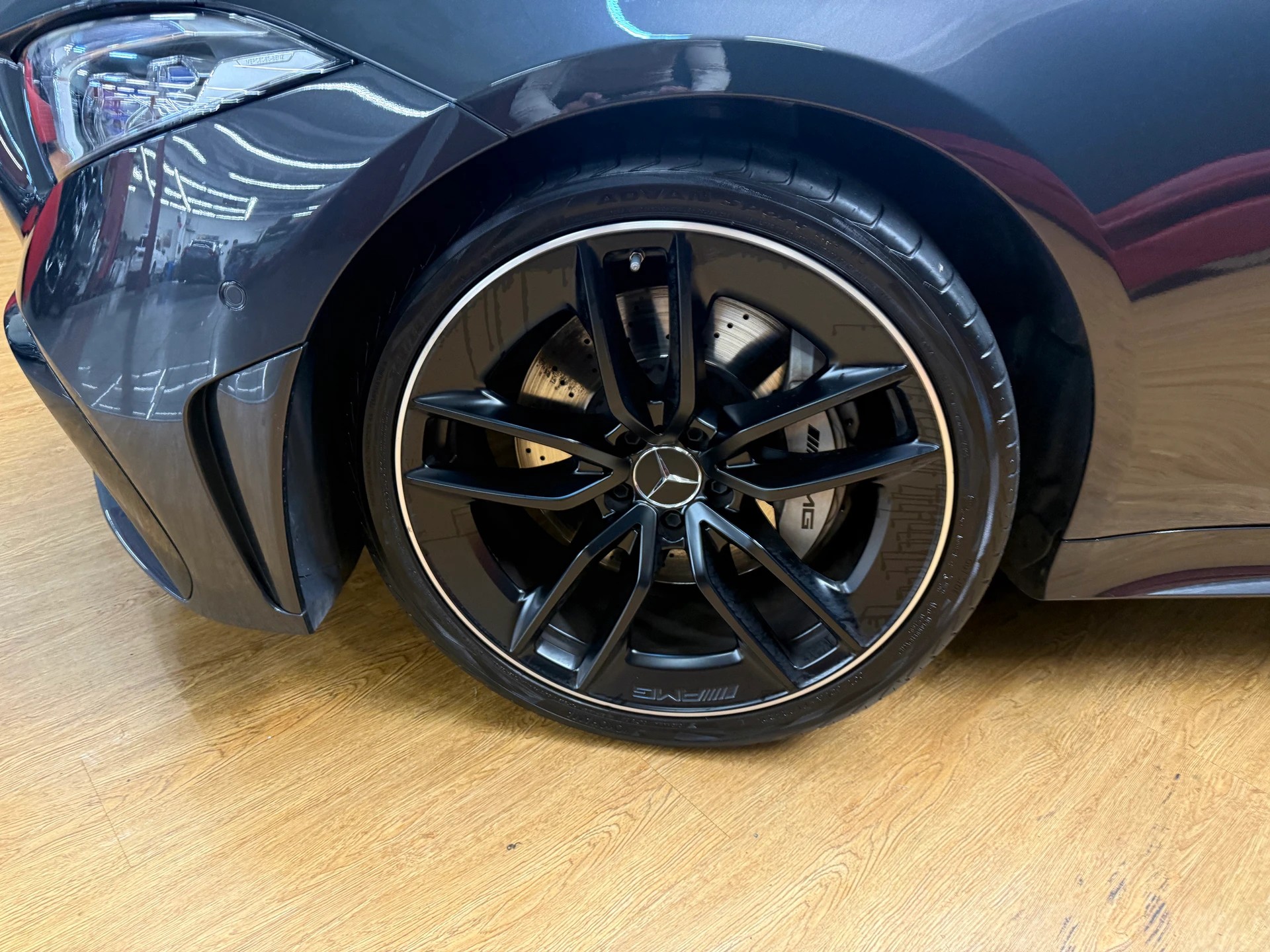 MERCEDES-BENZ CLS 53 4M+ AMG / DISTRONIC / 360 Grad Kamera-image-5