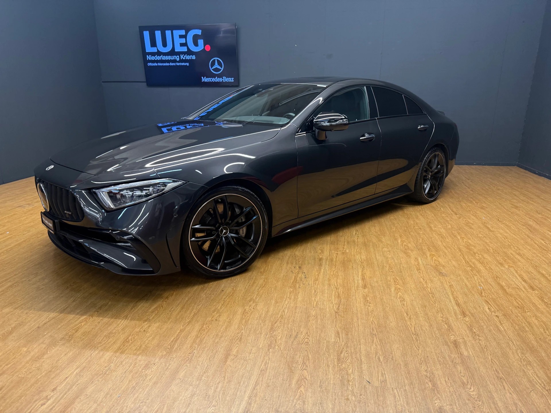 MERCEDES-BENZ CLS 53 4M+ AMG / DISTRONIC / 360 Grad Kamera-image-1