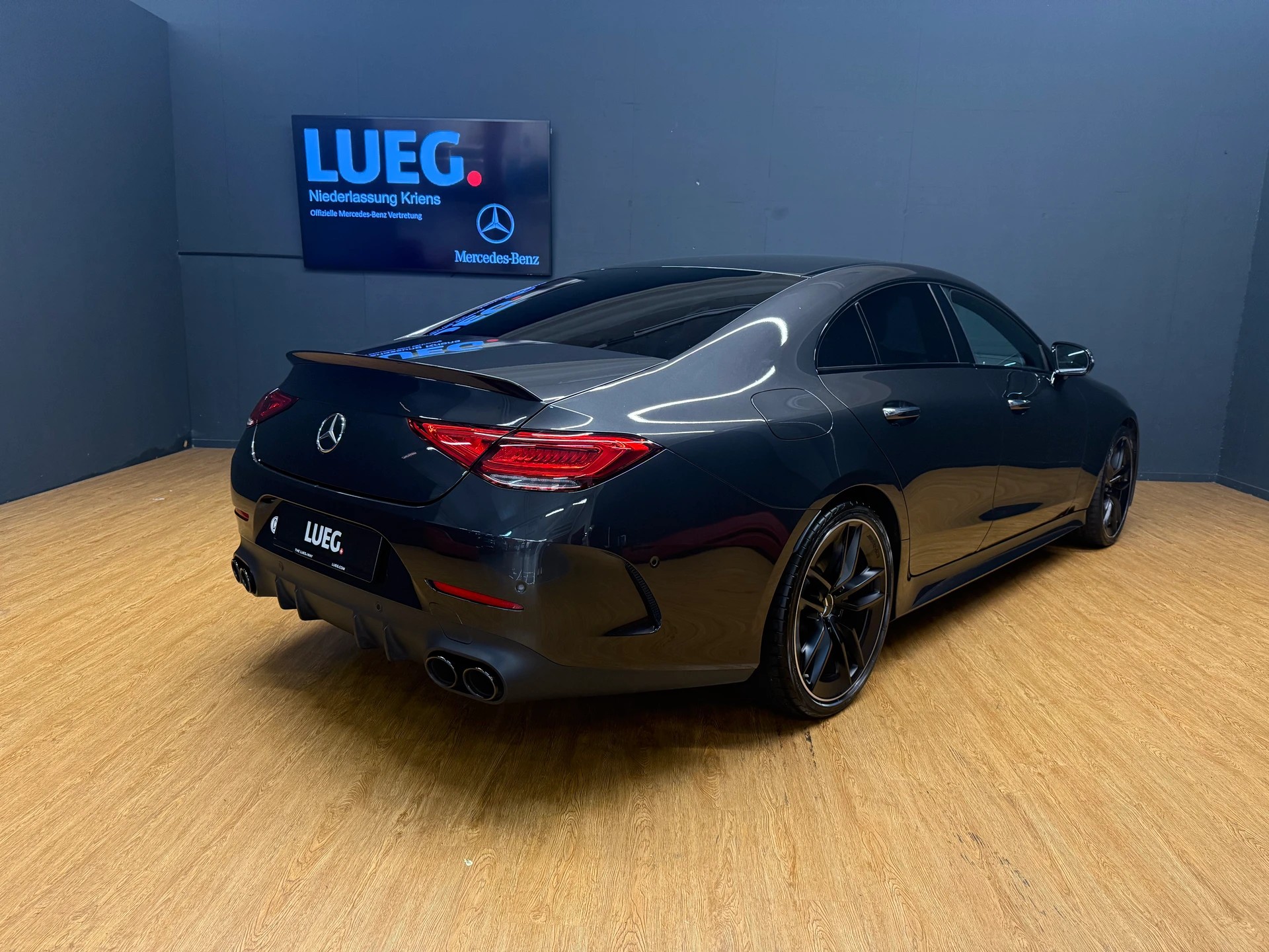 MERCEDES-BENZ CLS 53 4M+ AMG / DISTRONIC / 360 Grad Kamera-image-8