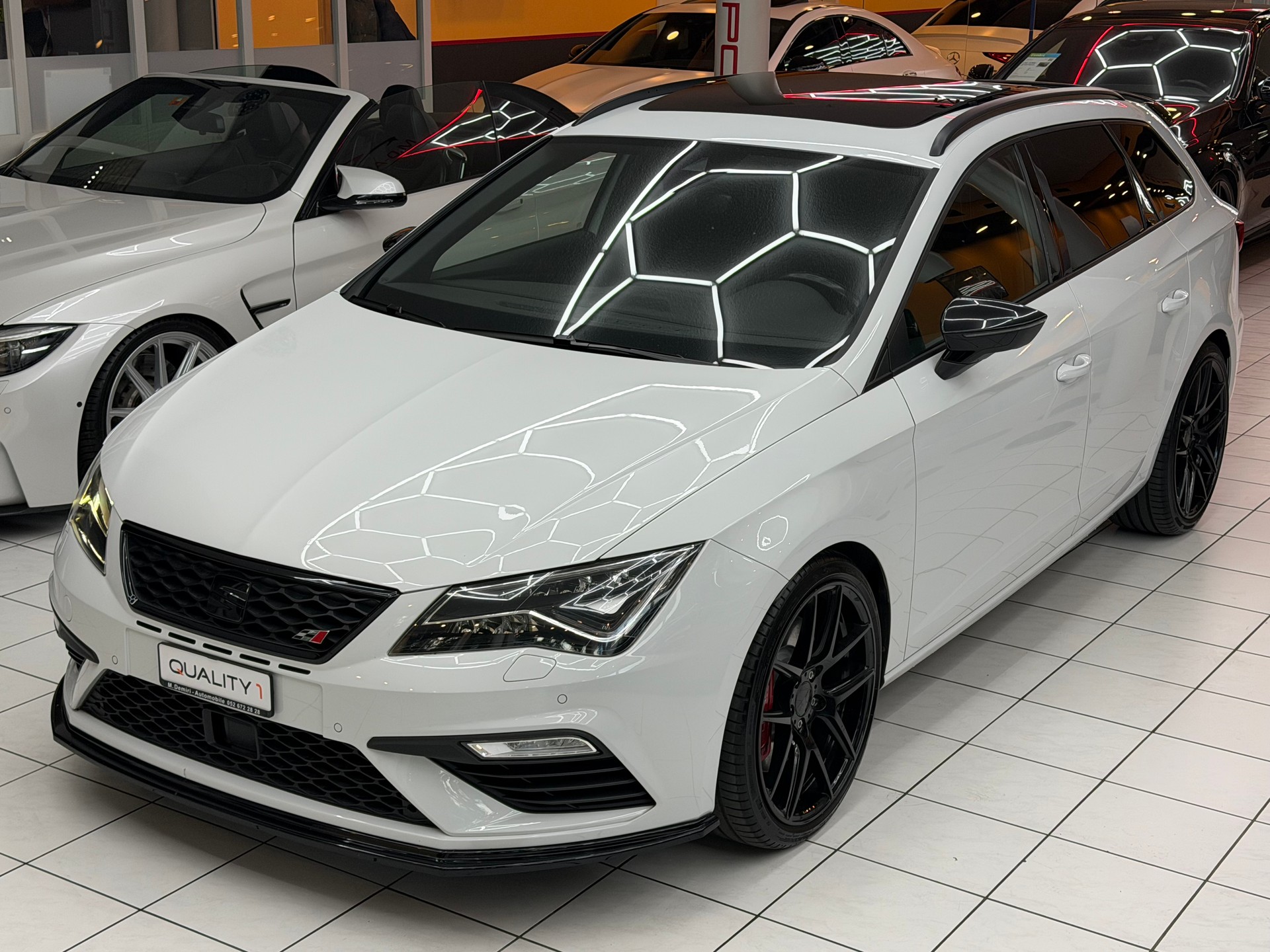 SEAT Leon ST 2.0 TSI 300 Cupra 4Drive DSG-image-5
