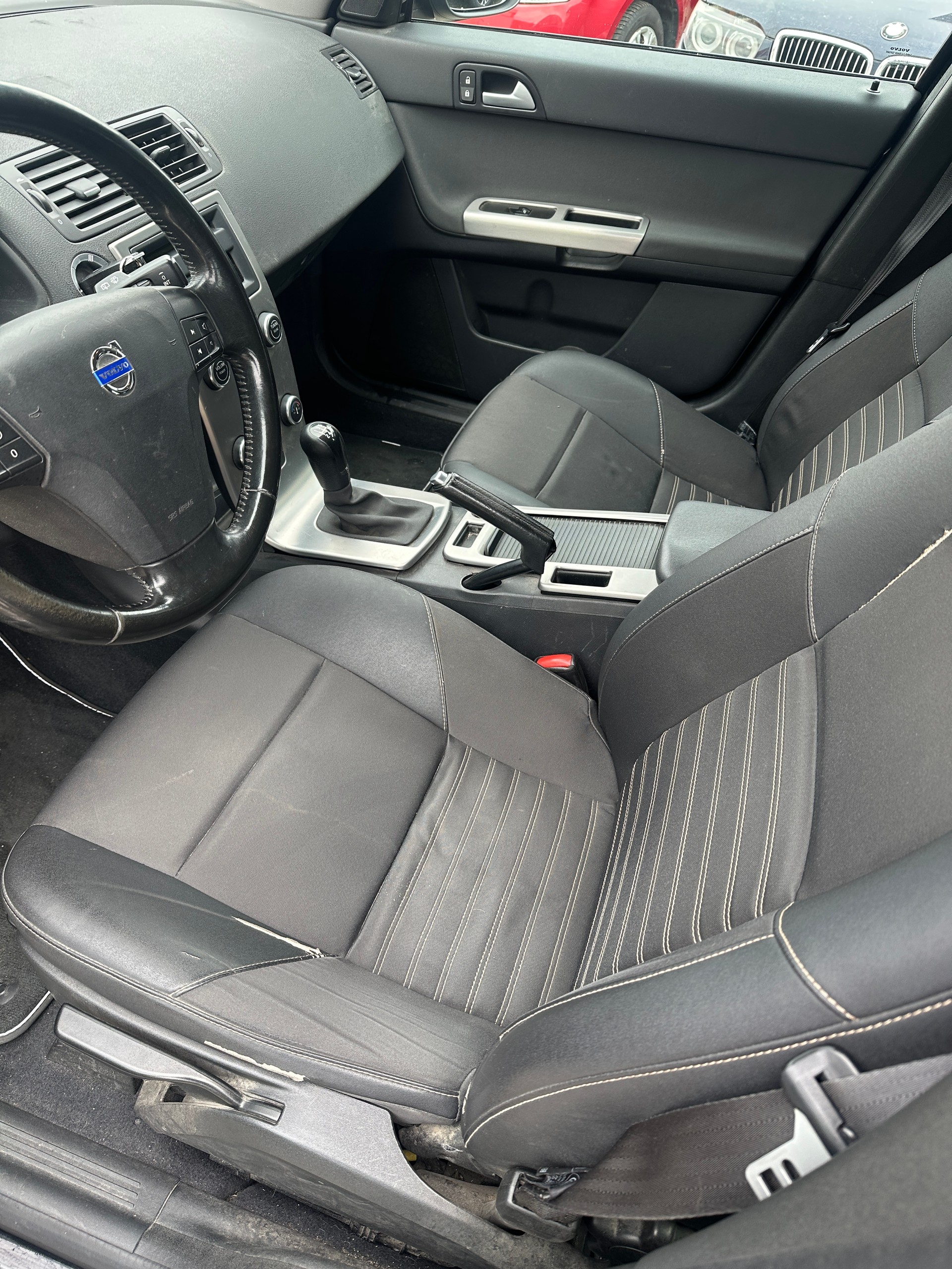 VOLVO V50 1.6D Summum-image-6