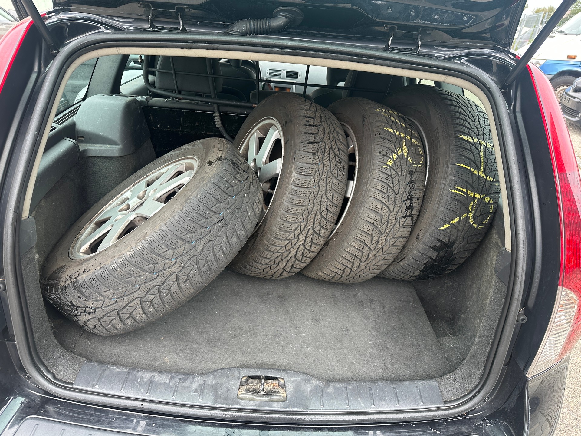 VOLVO V50 1.6D Summum-image-8