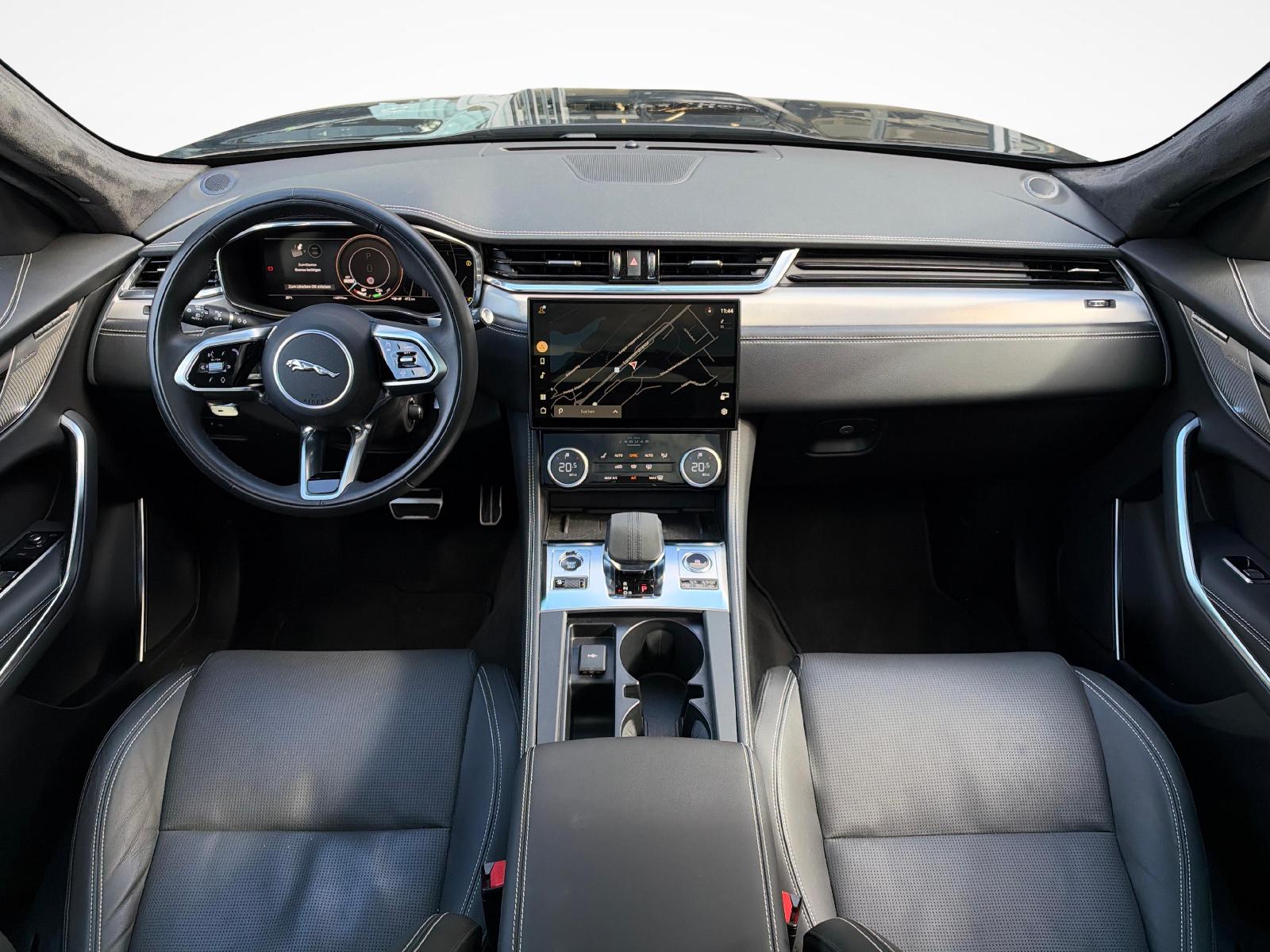 JAGUAR F-Pace 2.0 P400e R-Dynamic HSE AWD-image-8