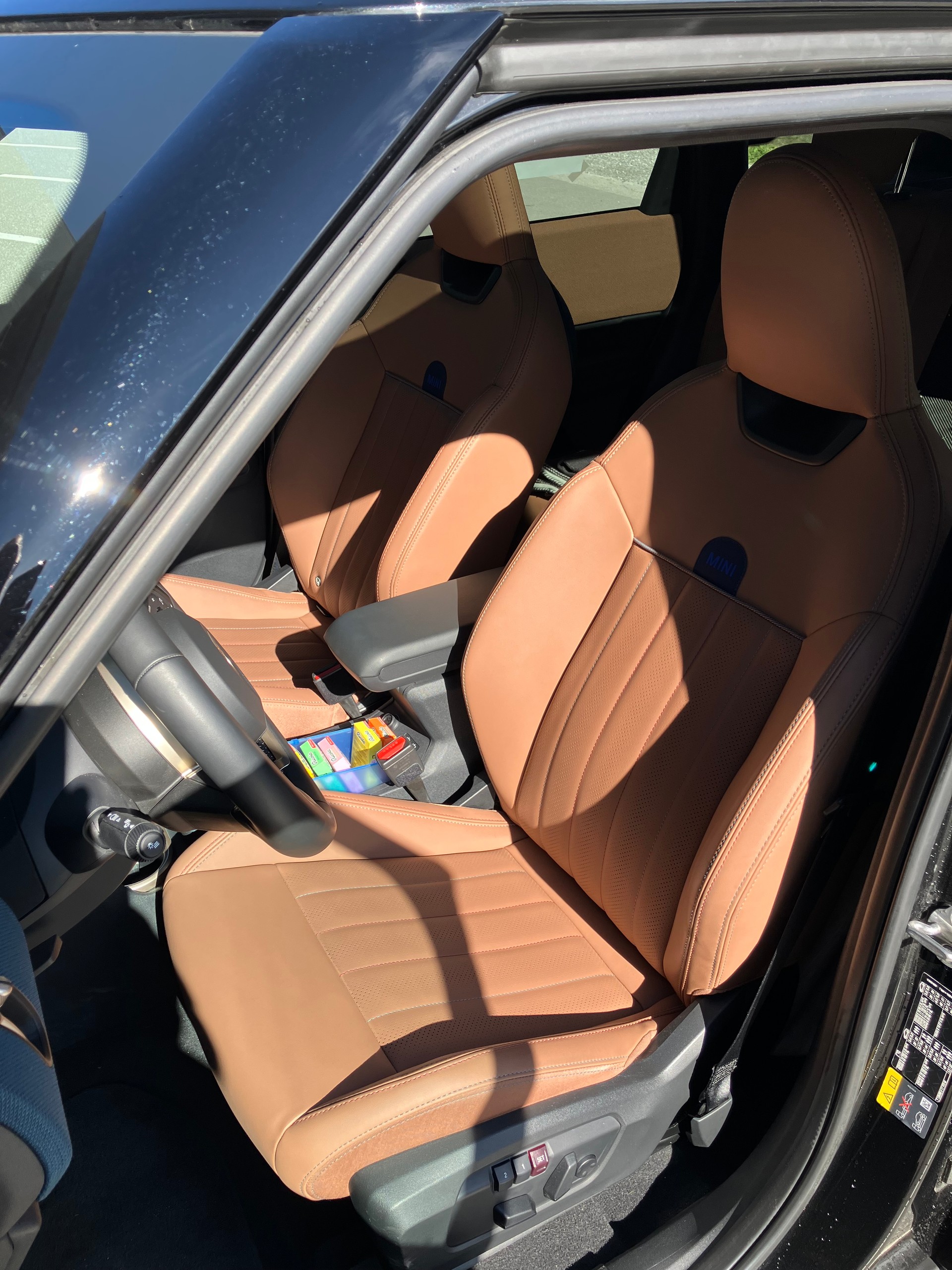 MINI COUNTRYMAN SE ALL4-image-3