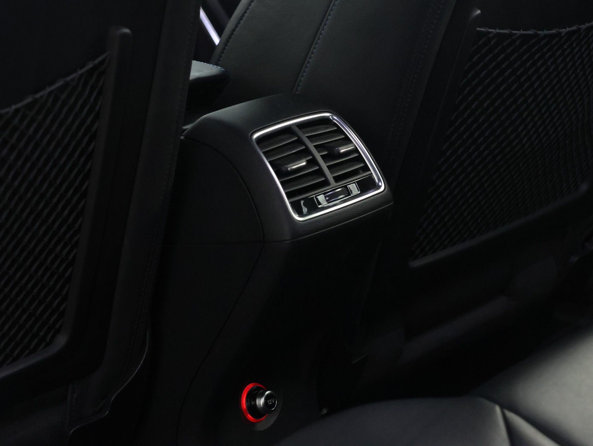 AUDI RS Q3 2.5 TFSI performance quattro S-tronic-image-34