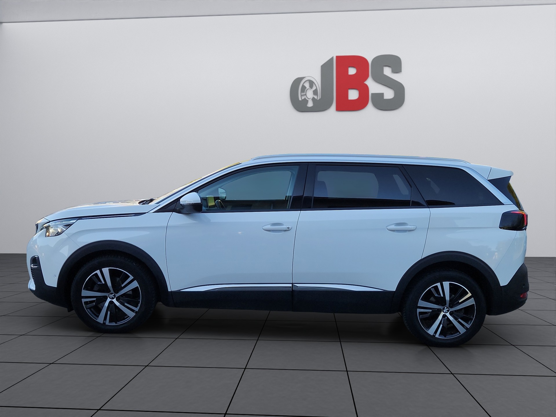 PEUGEOT 5008 1.5 BlueHDi Allure EAT-image-1