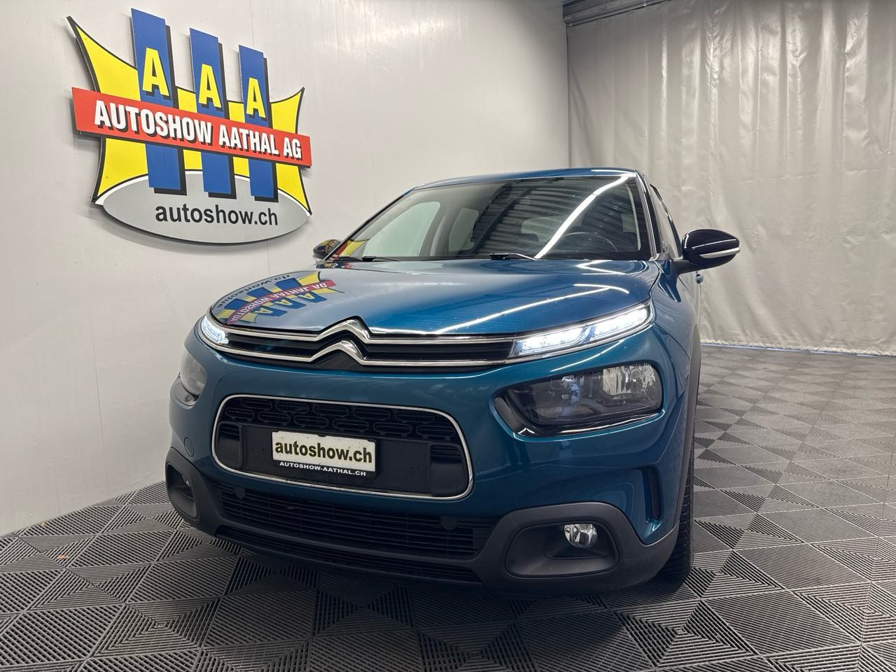 CITROEN C4 Cactus 1.2 Pure Tech Feel-image-11