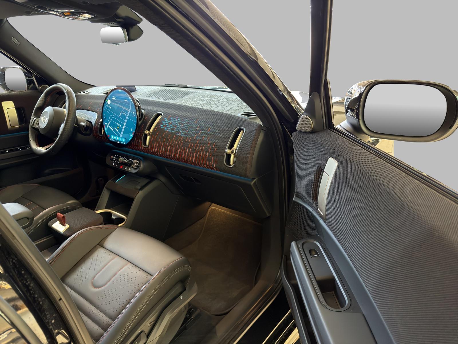 MINI Countryman SE John Cooper Works-image-19