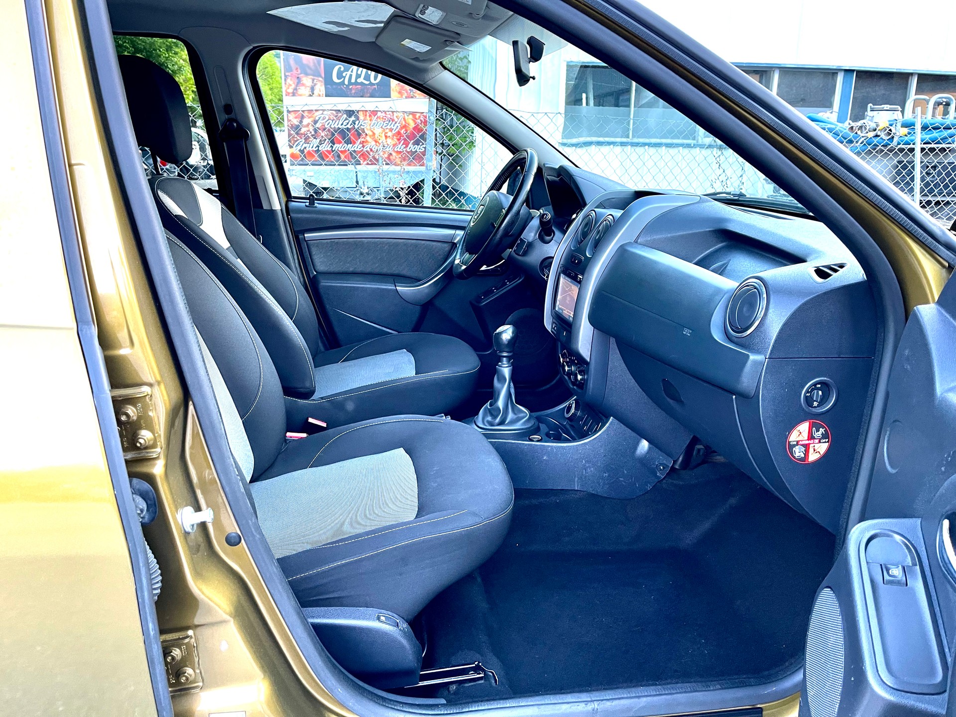 DACIA Duster 1.5 dCi Celebration 4x4-image-20