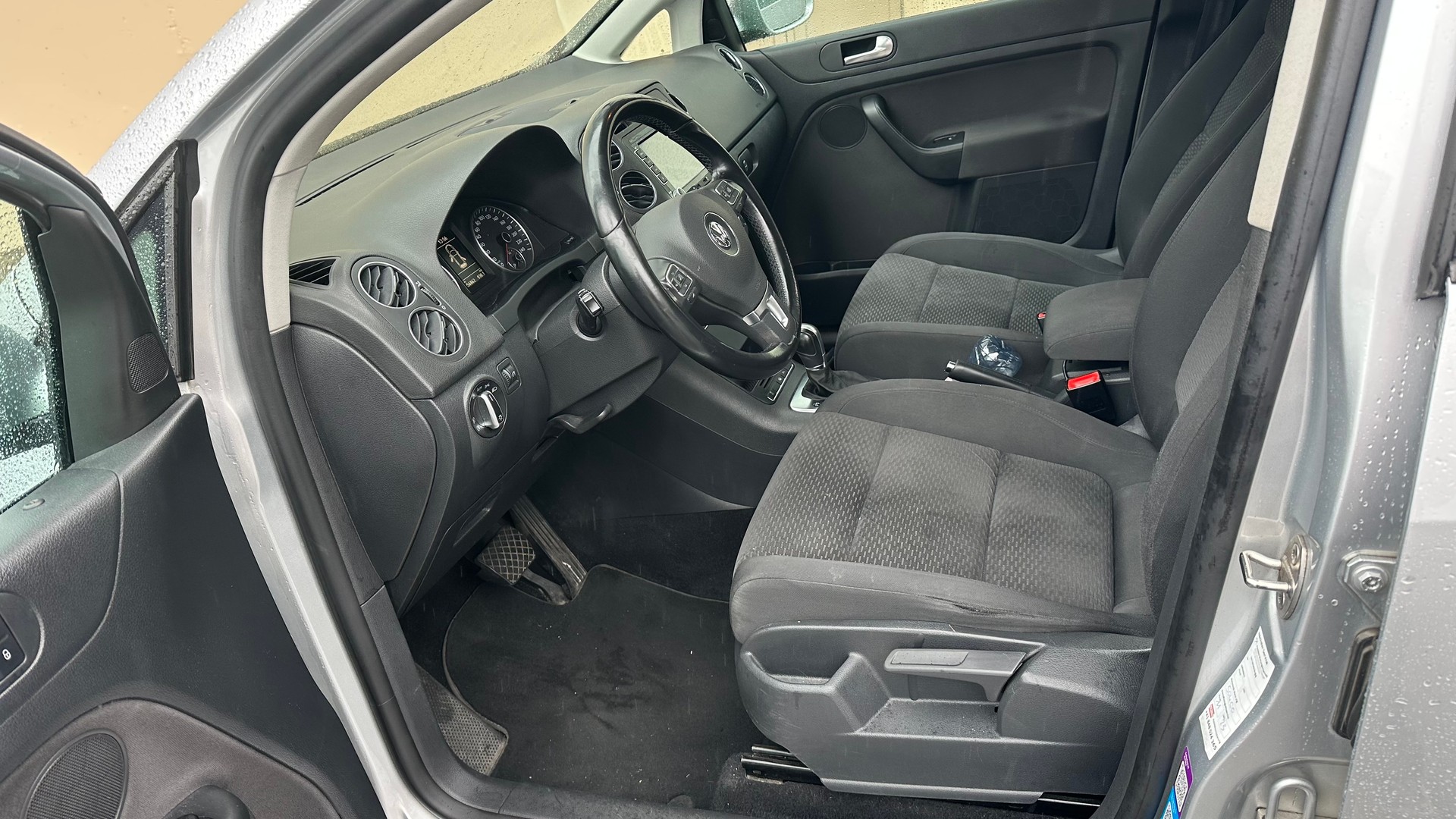 VW Golf Plus 1.4 TSI Comfortline DSG-image-11