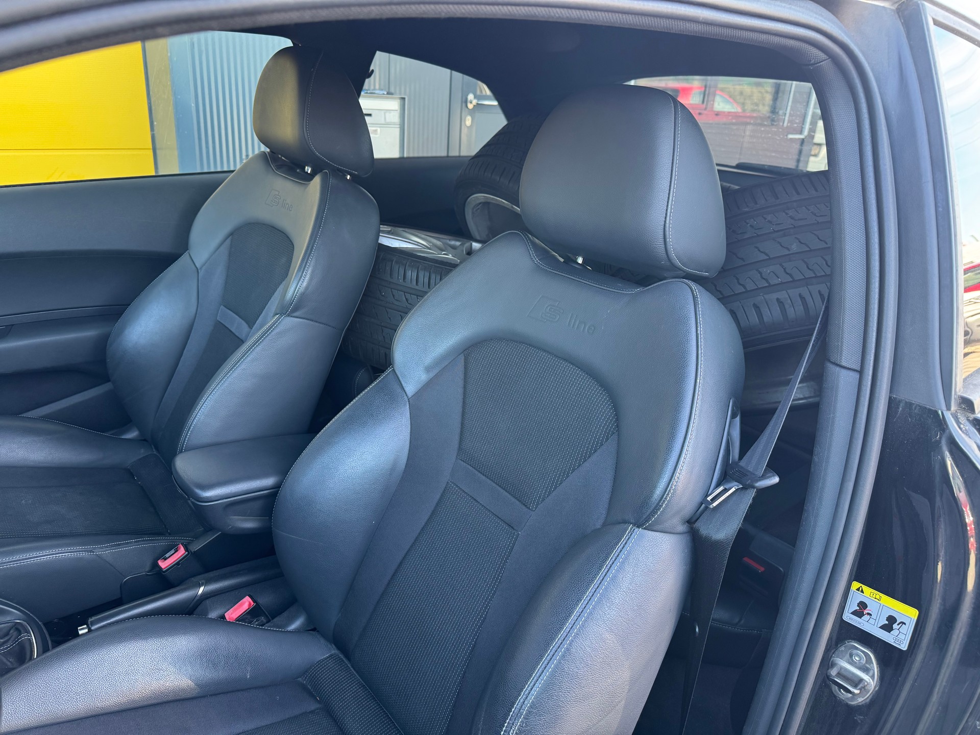 AUDI A1 1.4 TFSI Attraction-image-10