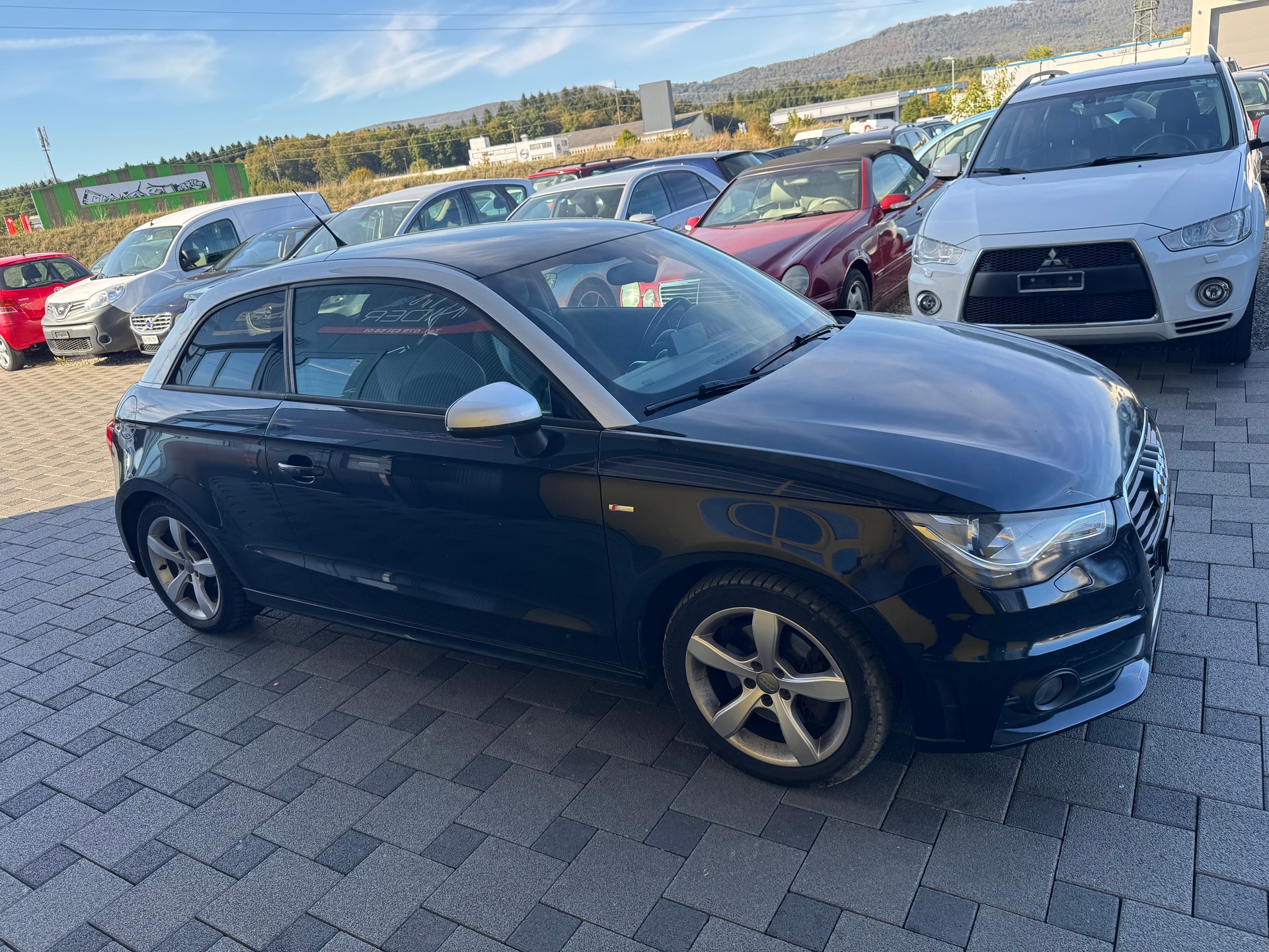 AUDI A1 1.4 TFSI Attraction-image-3