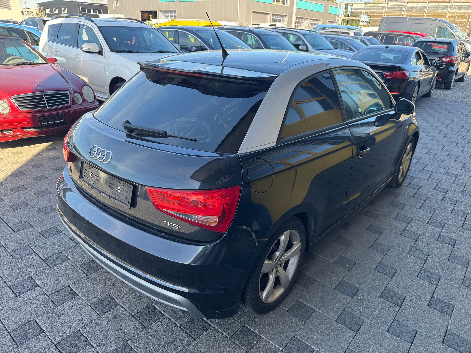 AUDI A1 1.4 TFSI Attraction-image-4