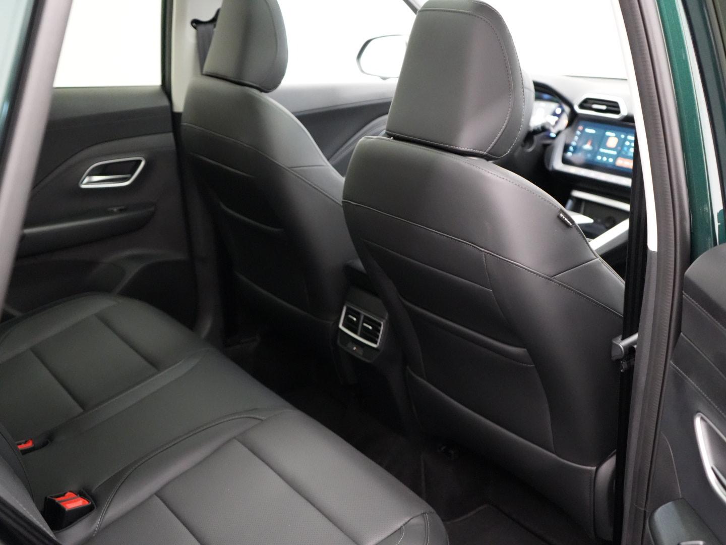MG ZS 1.5 Hybrid+ Luxury-image-14