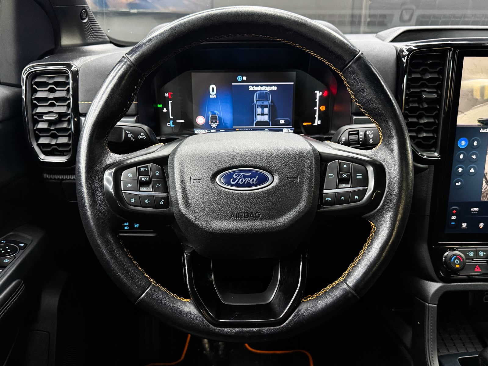 FORD Ranger Wildtrak X 2.0 Eco Blue e-4WD Automat-image-10